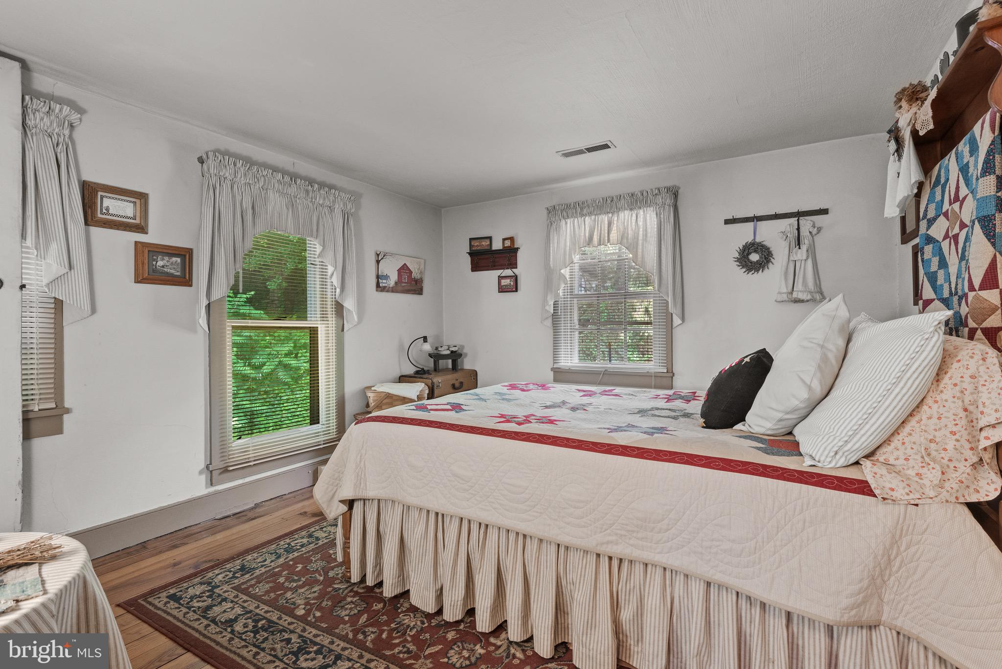 WHITE OAK - Residential