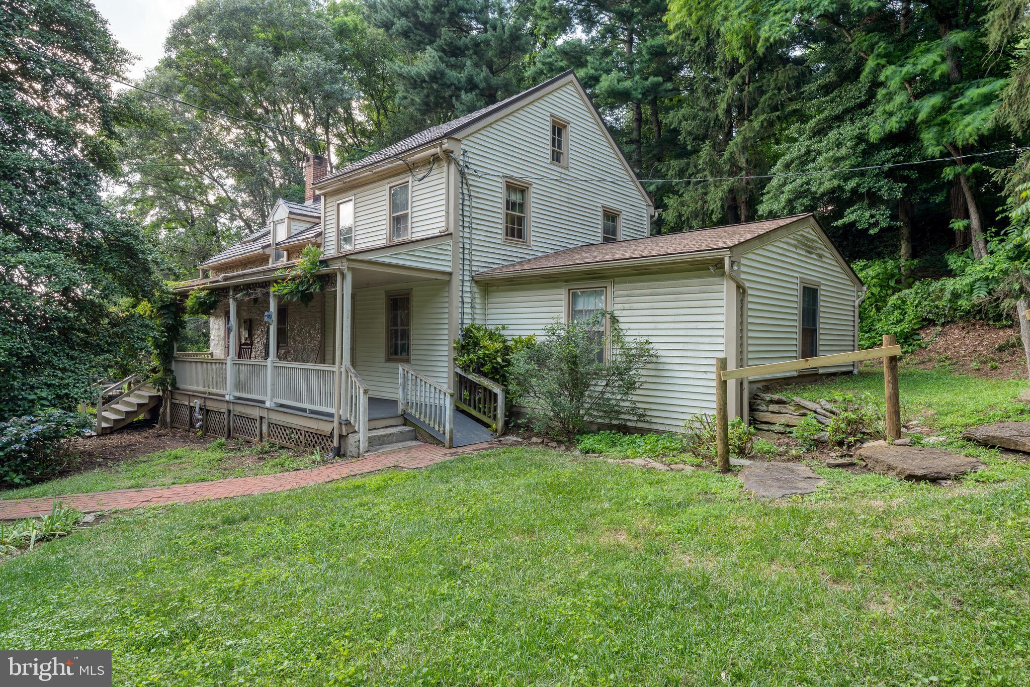 1592 WHITE OAK ROAD