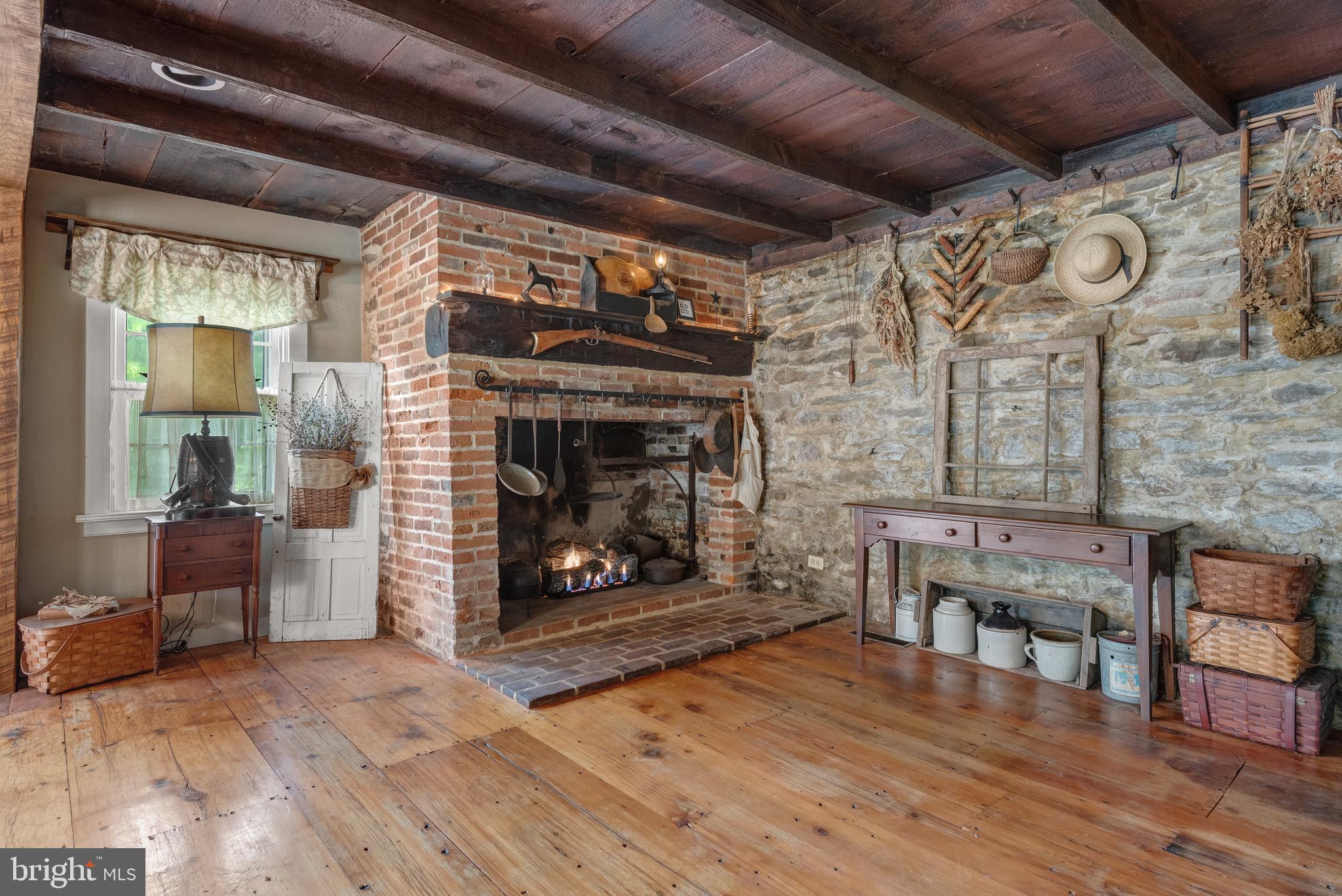 WHITE OAK - Residential