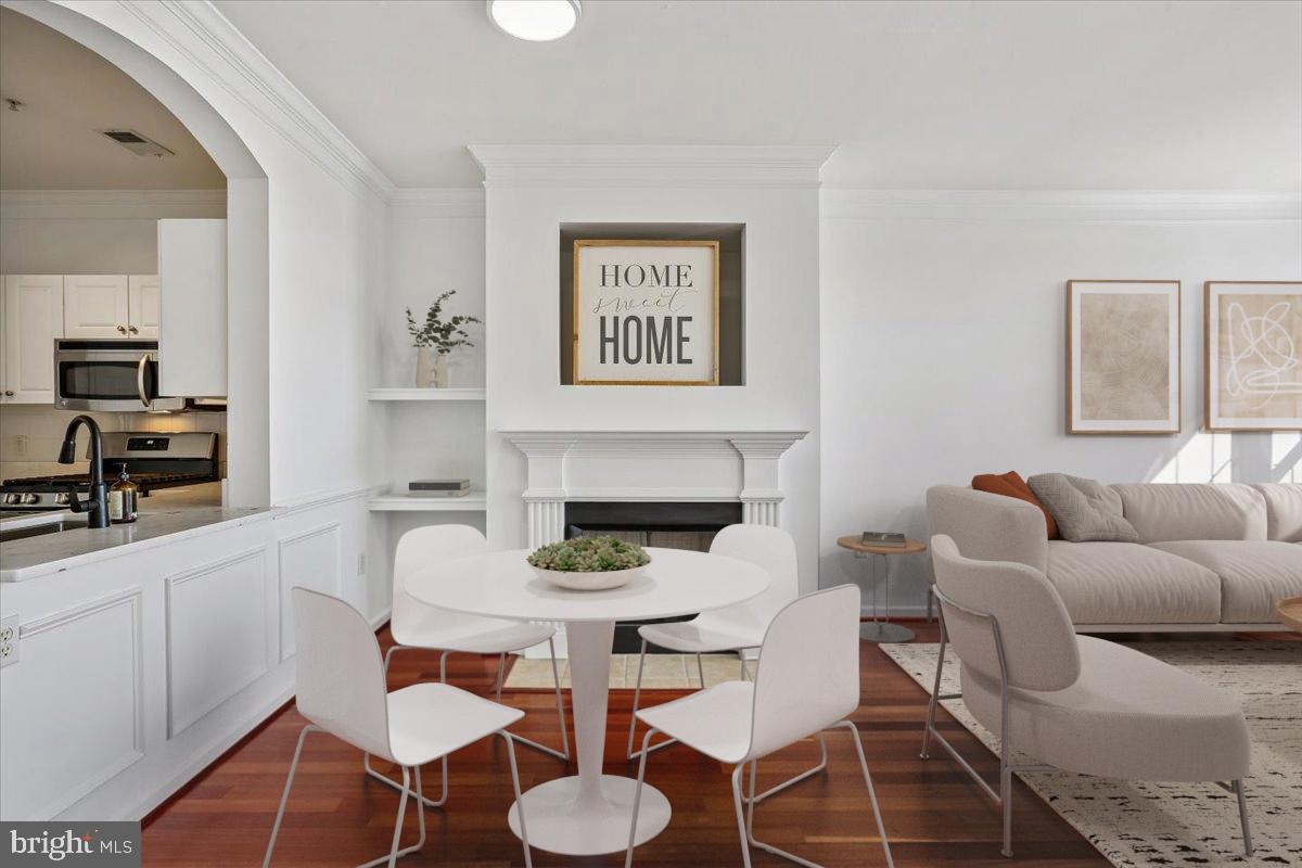 THE COLONNADE AT KENTLANDS - Residential