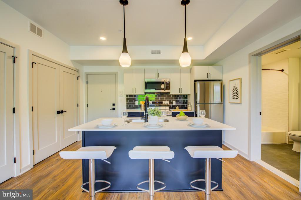 ROXBOROUGH - Residential Lease