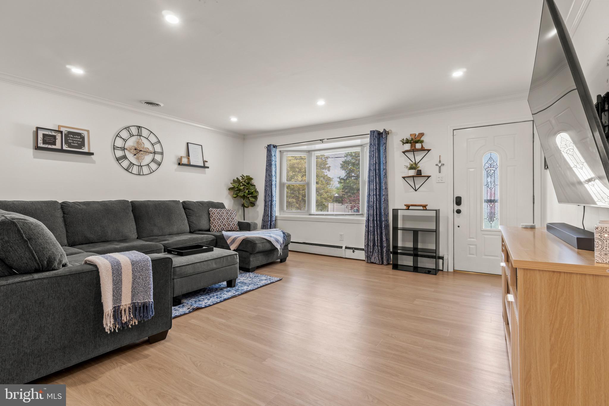 807 MARKET AVE