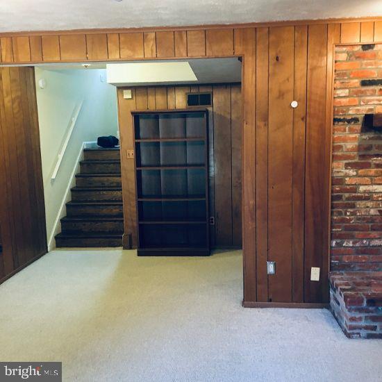 STONEHURST - Residential Lease