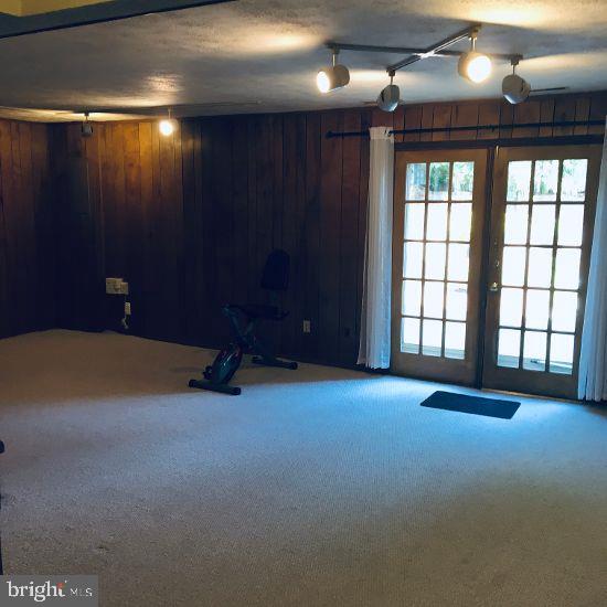 STONEHURST - Residential Lease