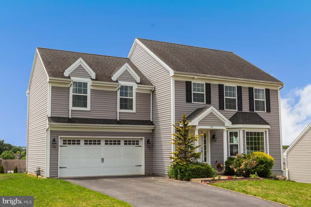 Photo of 29 October Glory Trail, EPHRATA, PA 17522 (MLS # PALA2093348)