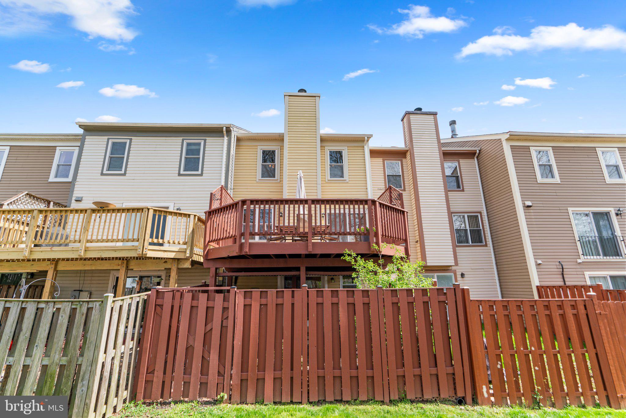 COLLEGE VIEW - Residential