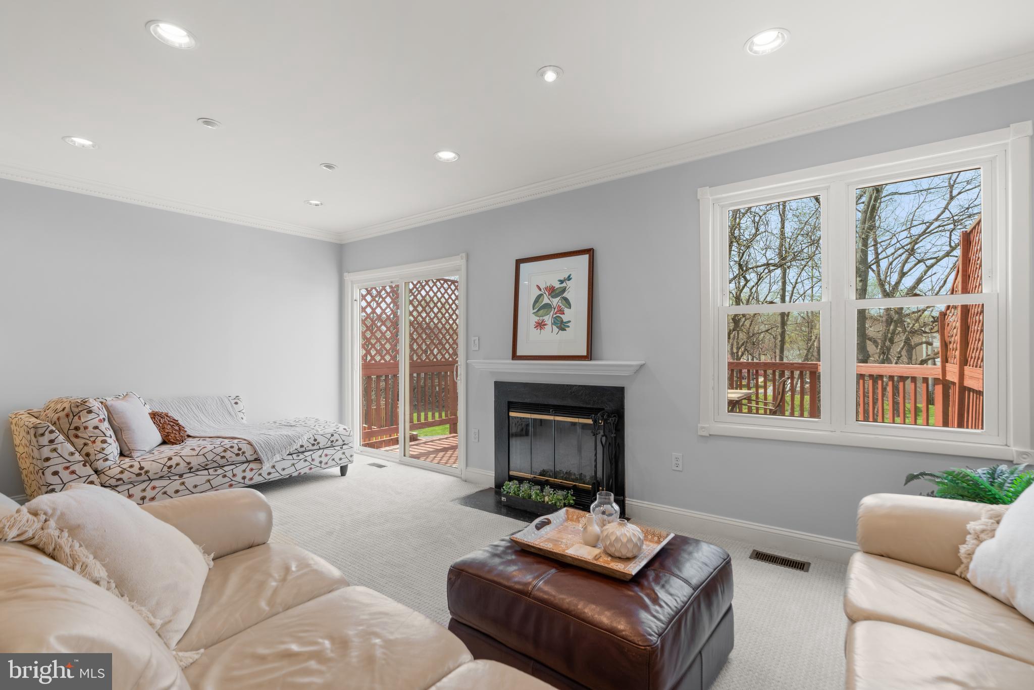 COLLEGE VIEW - Residential