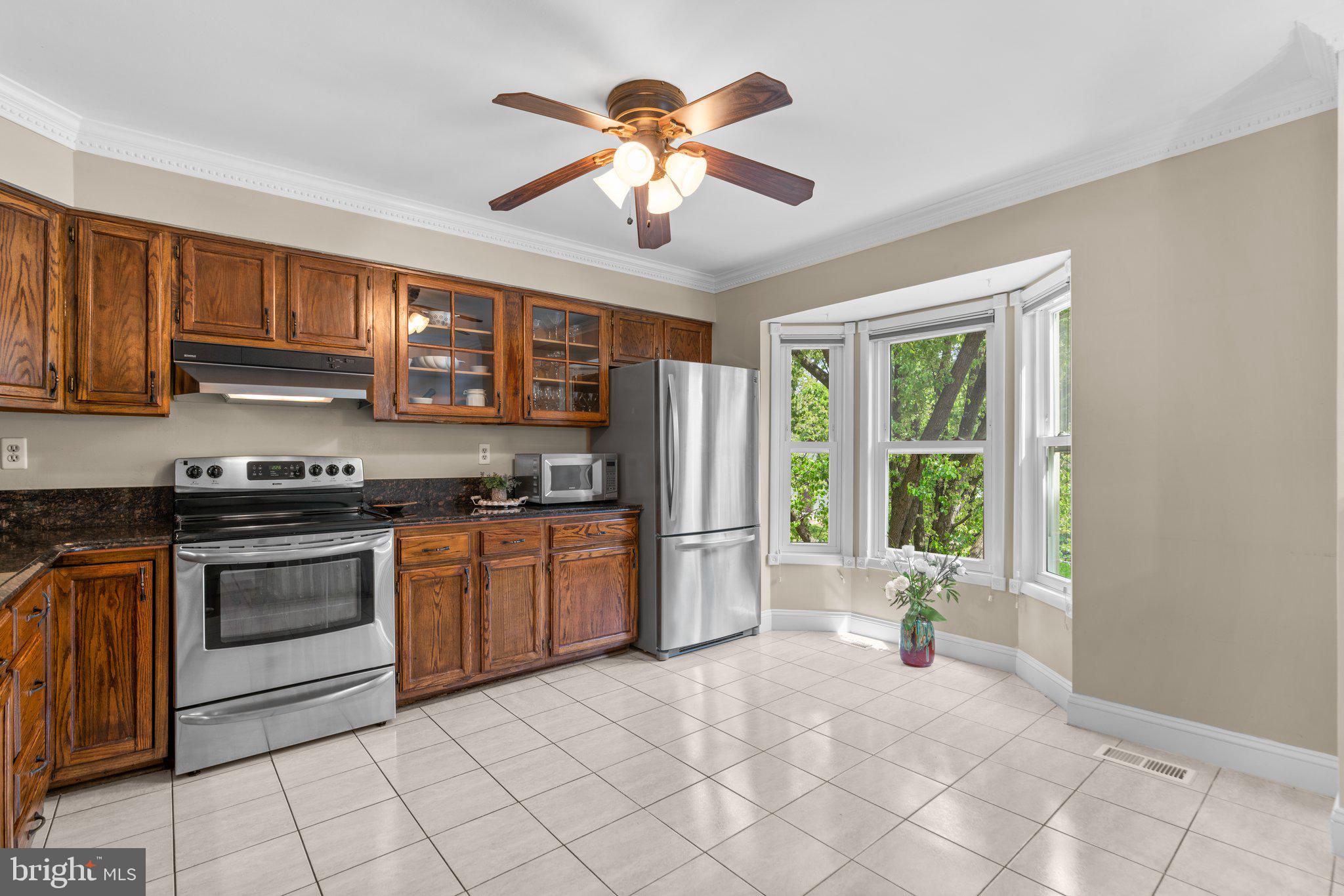 COLLEGE VIEW - Residential