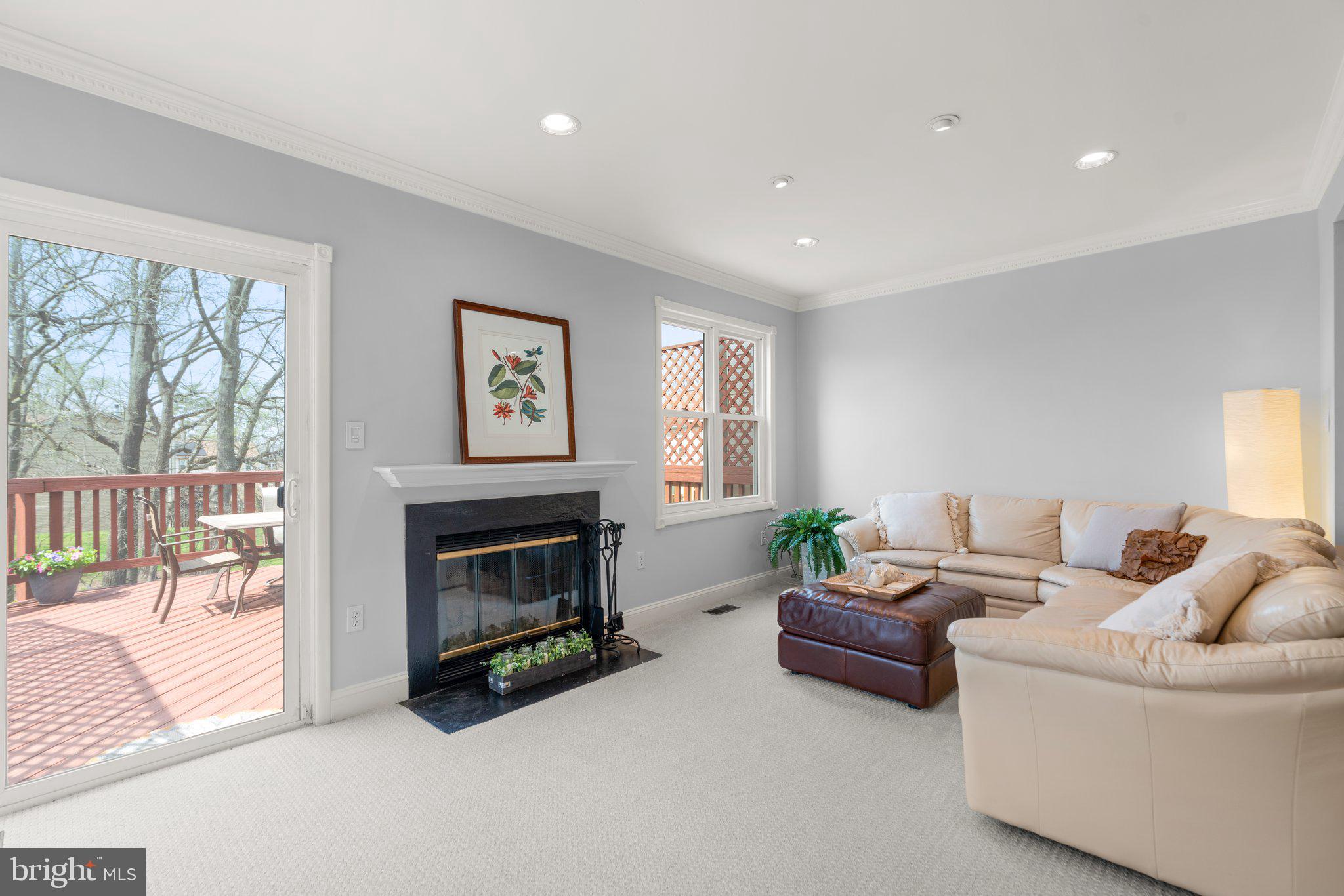 COLLEGE VIEW - Residential