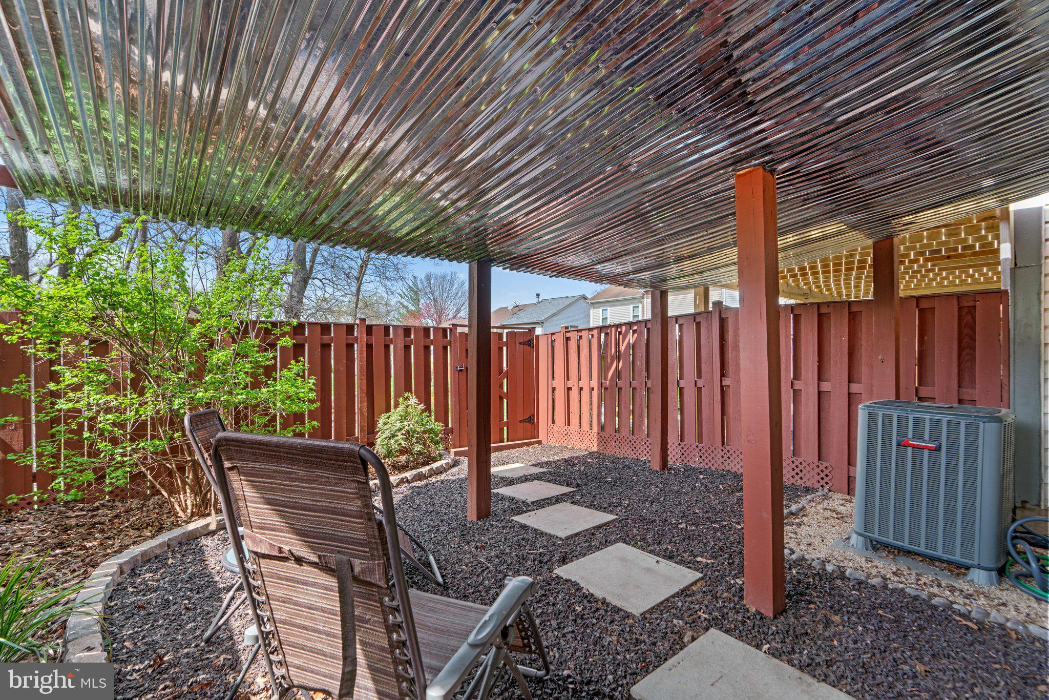 COLLEGE VIEW - Residential