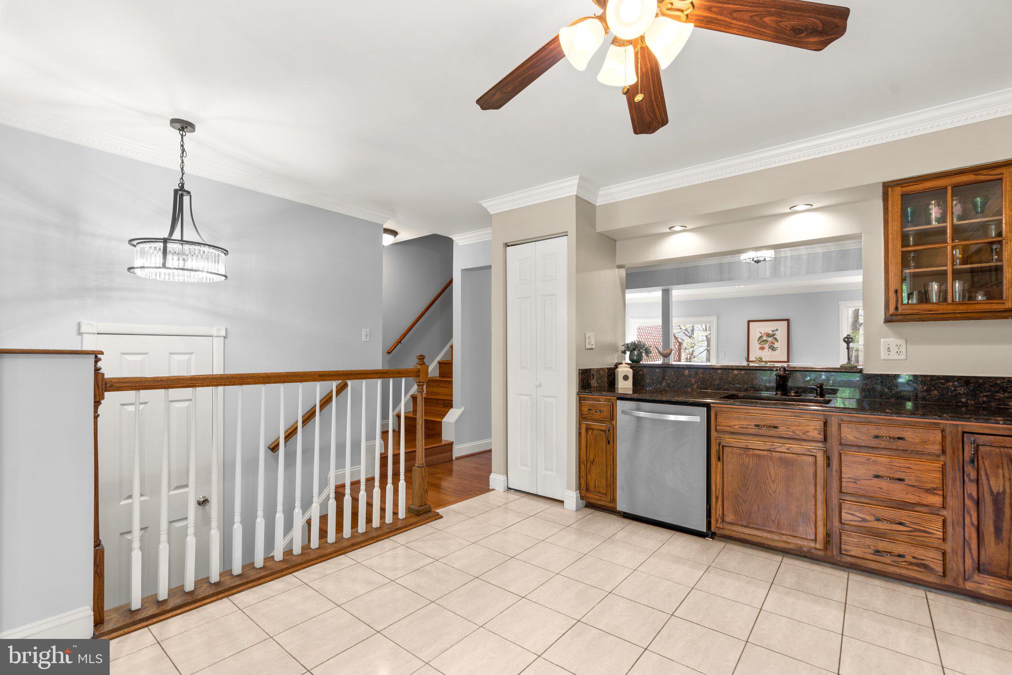 COLLEGE VIEW - Residential