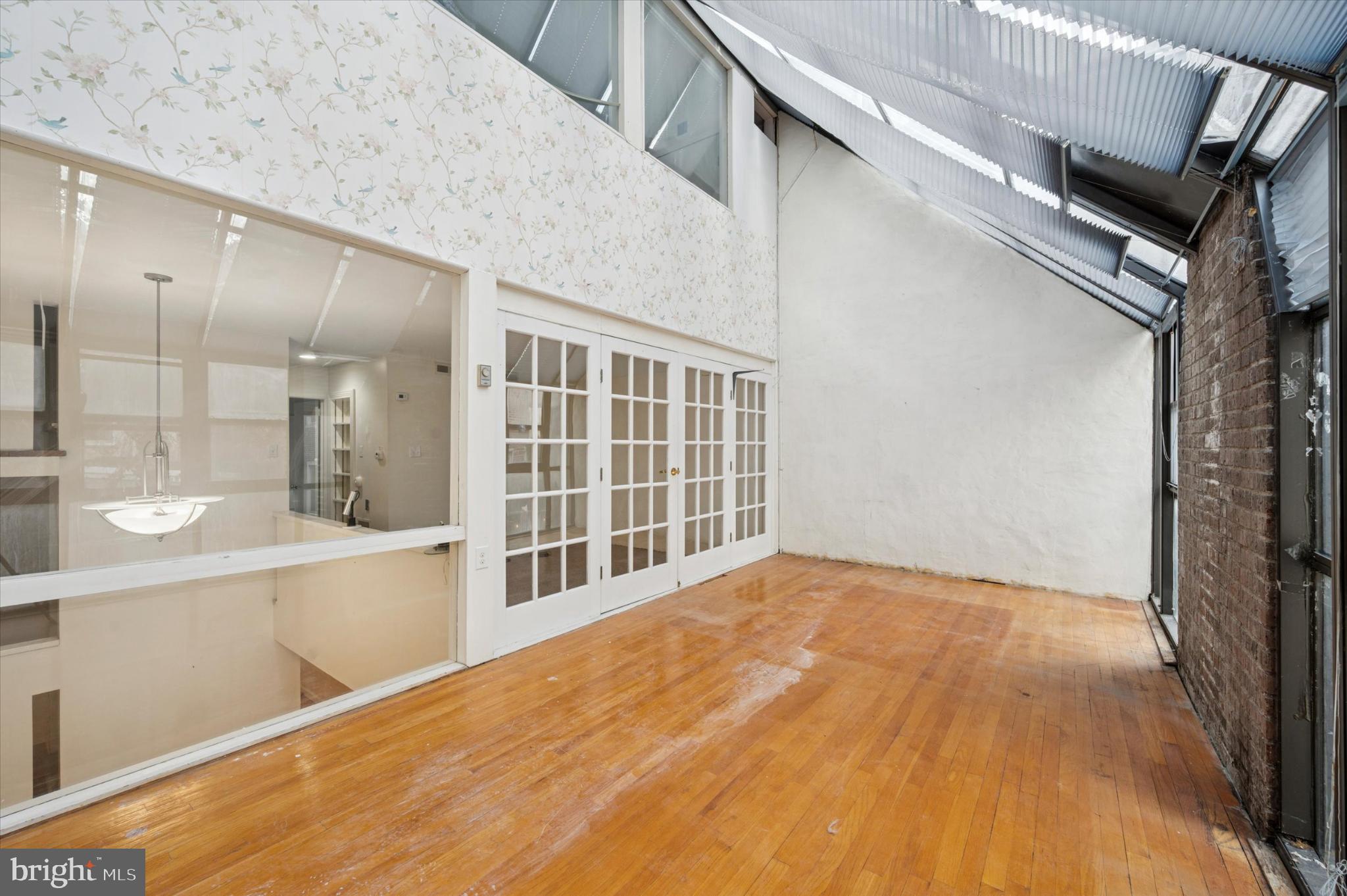 SOCIETY HILL - Residential