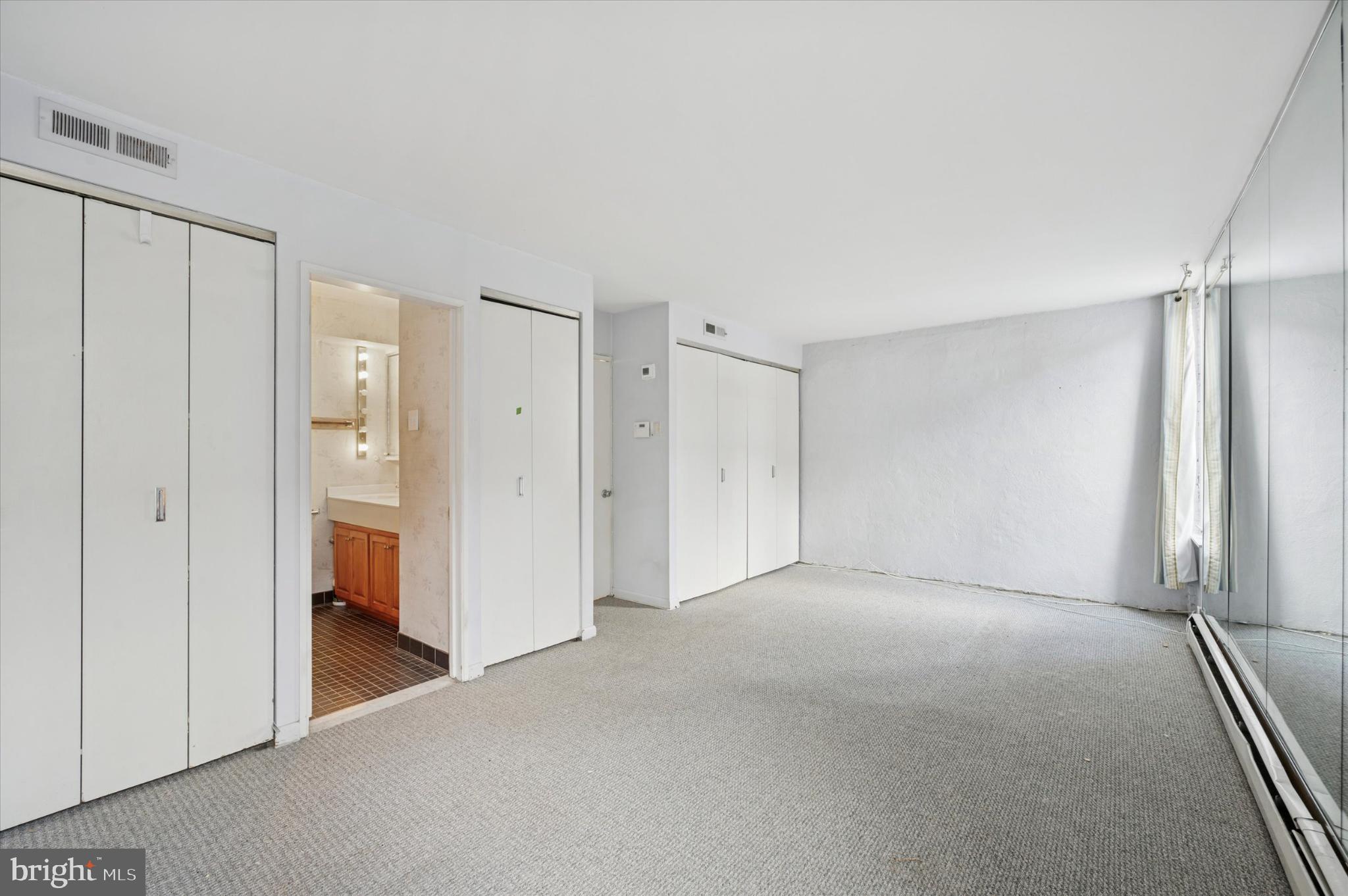 SOCIETY HILL - Residential