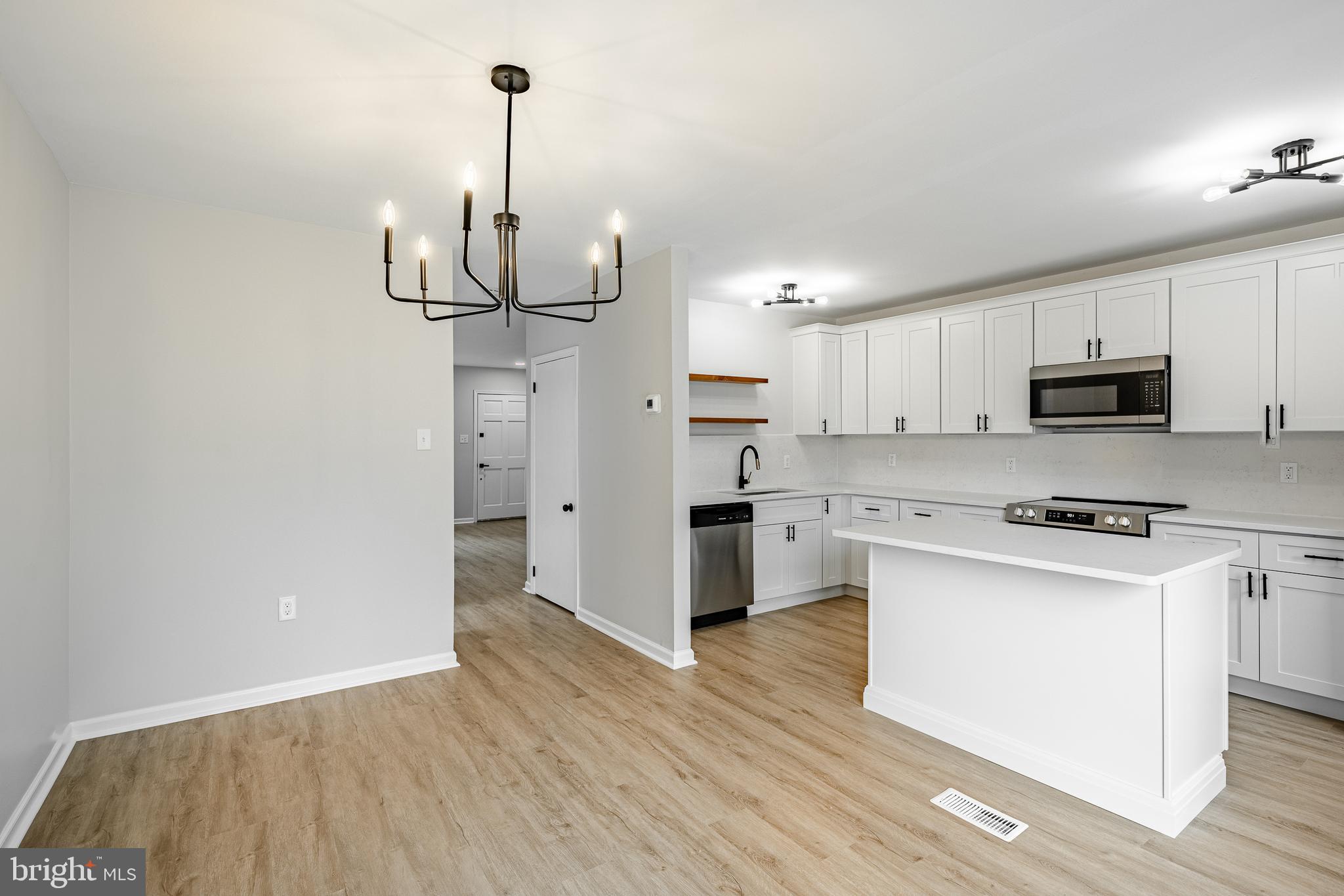 61 PENNSYLVANIA AVENUE