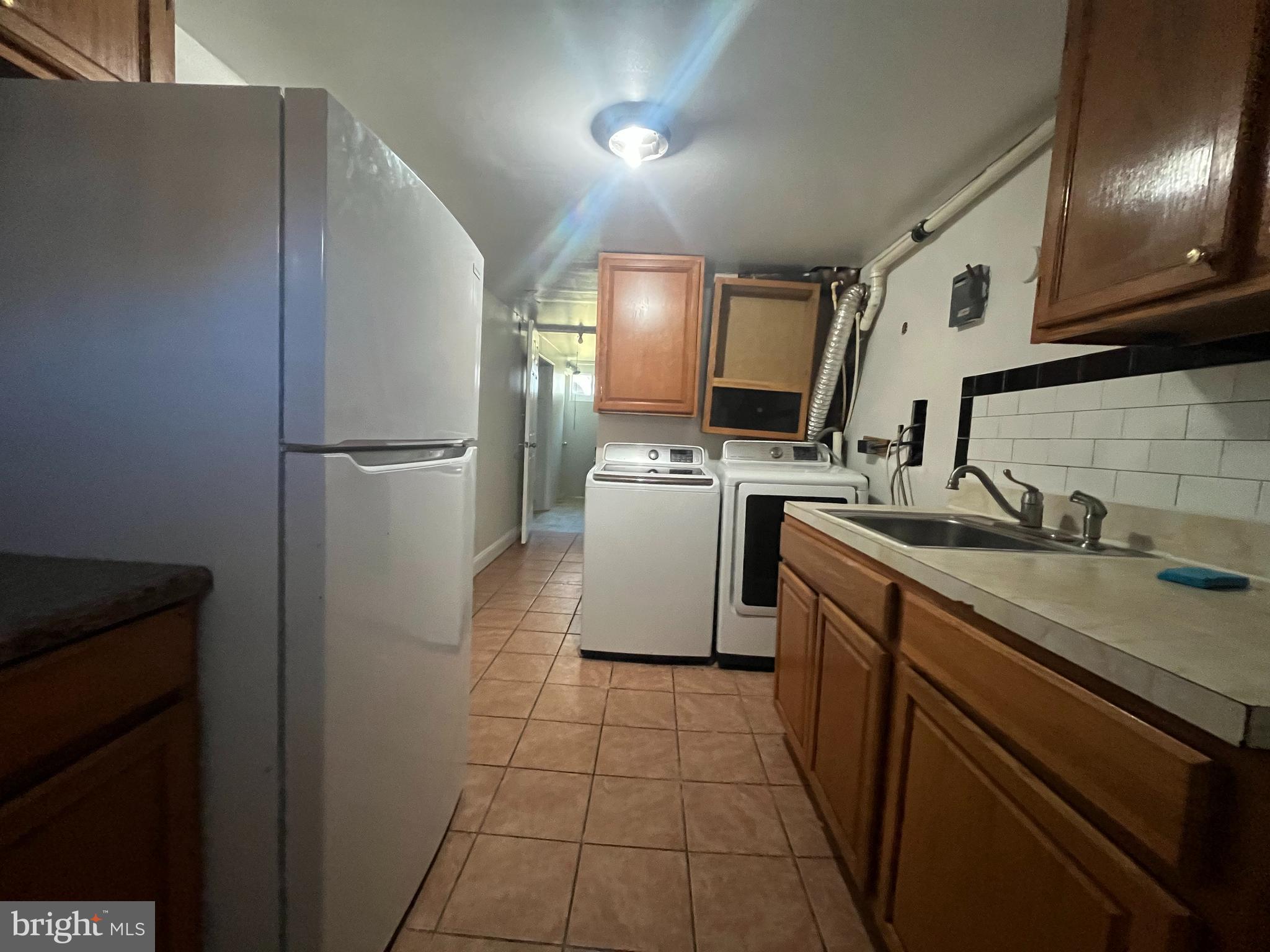 ADDISON HEIGHTS - Residential