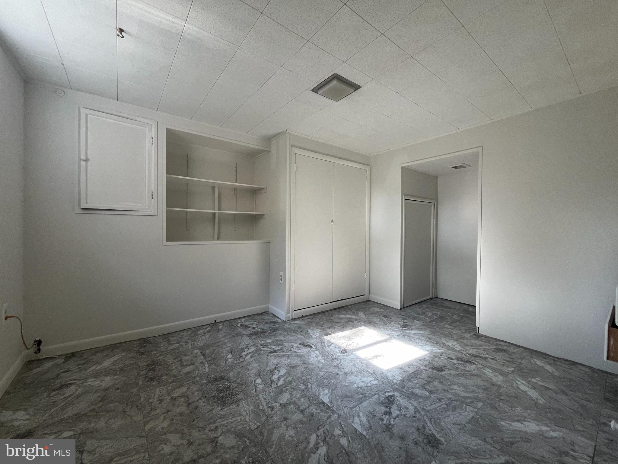 ADDISON HEIGHTS - Residential