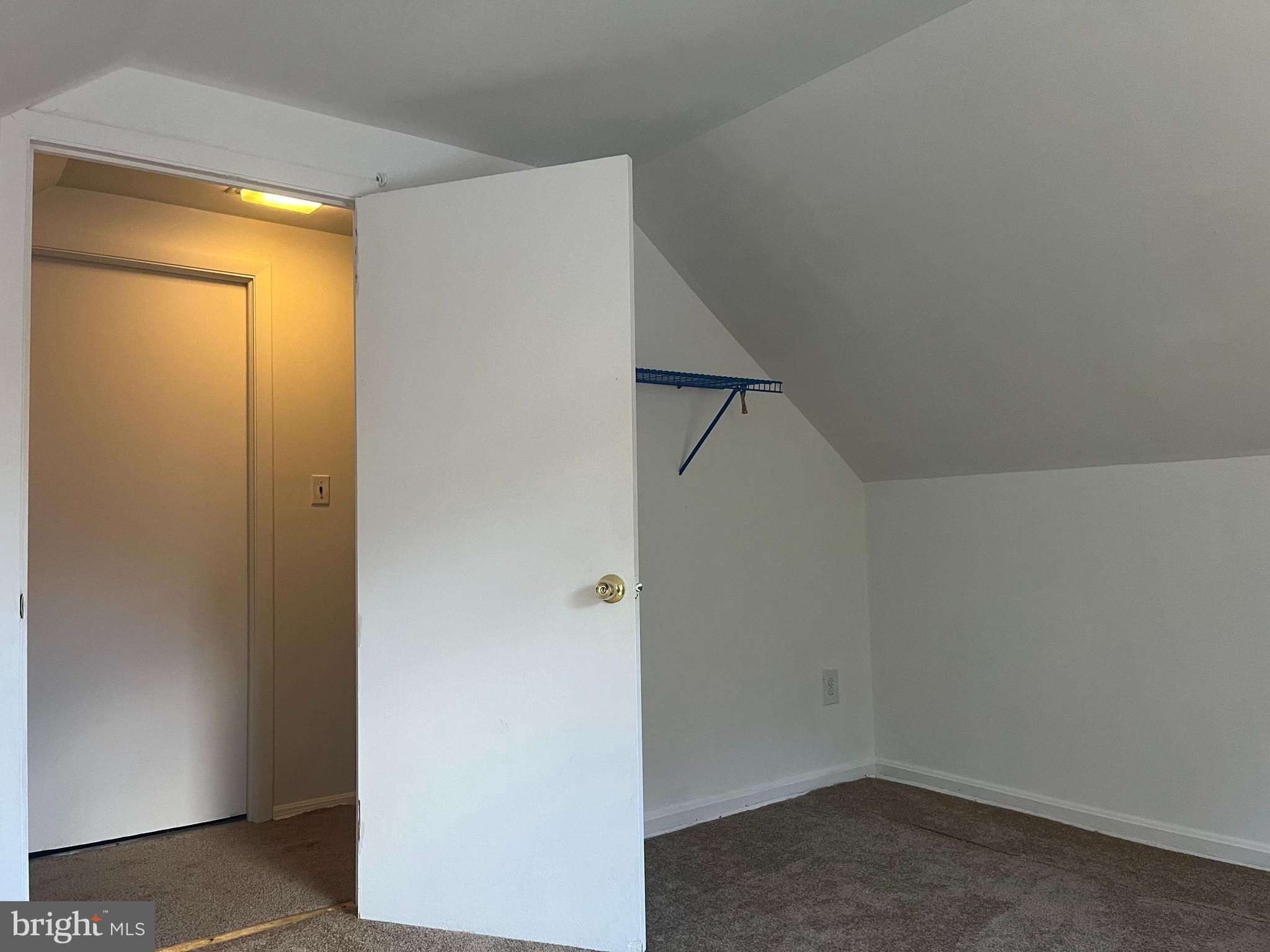 ADDISON HEIGHTS - Residential