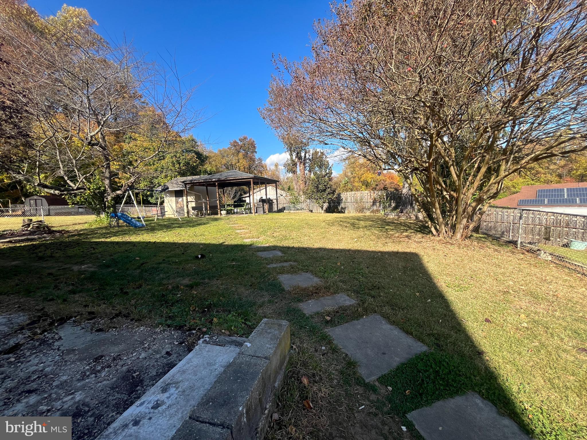 ADDISON HEIGHTS - Residential