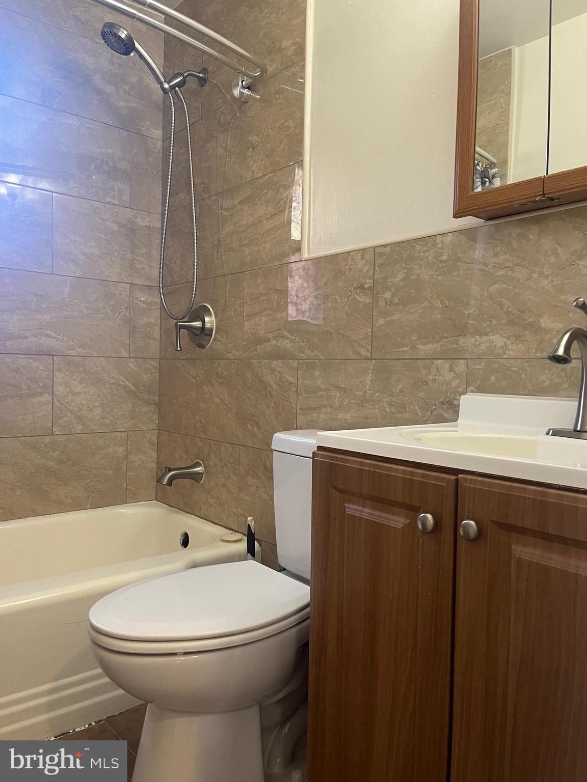 ADDISON HEIGHTS - Residential