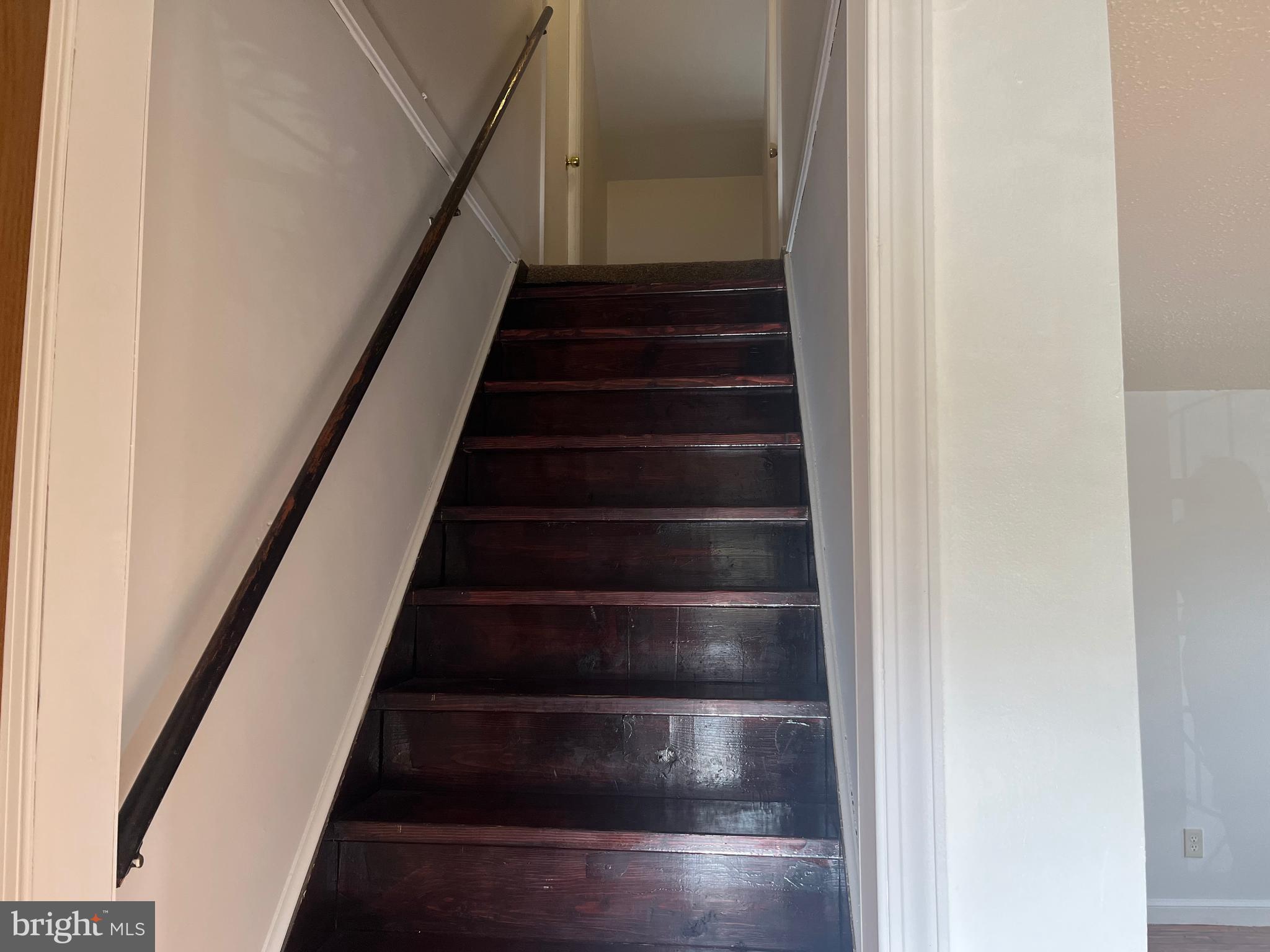 ADDISON HEIGHTS - Residential