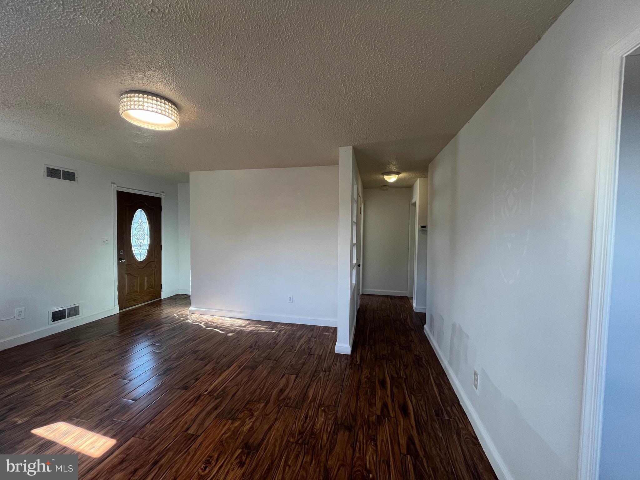 ADDISON HEIGHTS - Residential