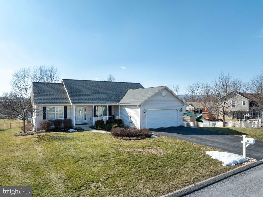 Photo of 107 Arbor Bluff Drive, BELLEFONTE, PA 16823 (MLS # PACE2517838)