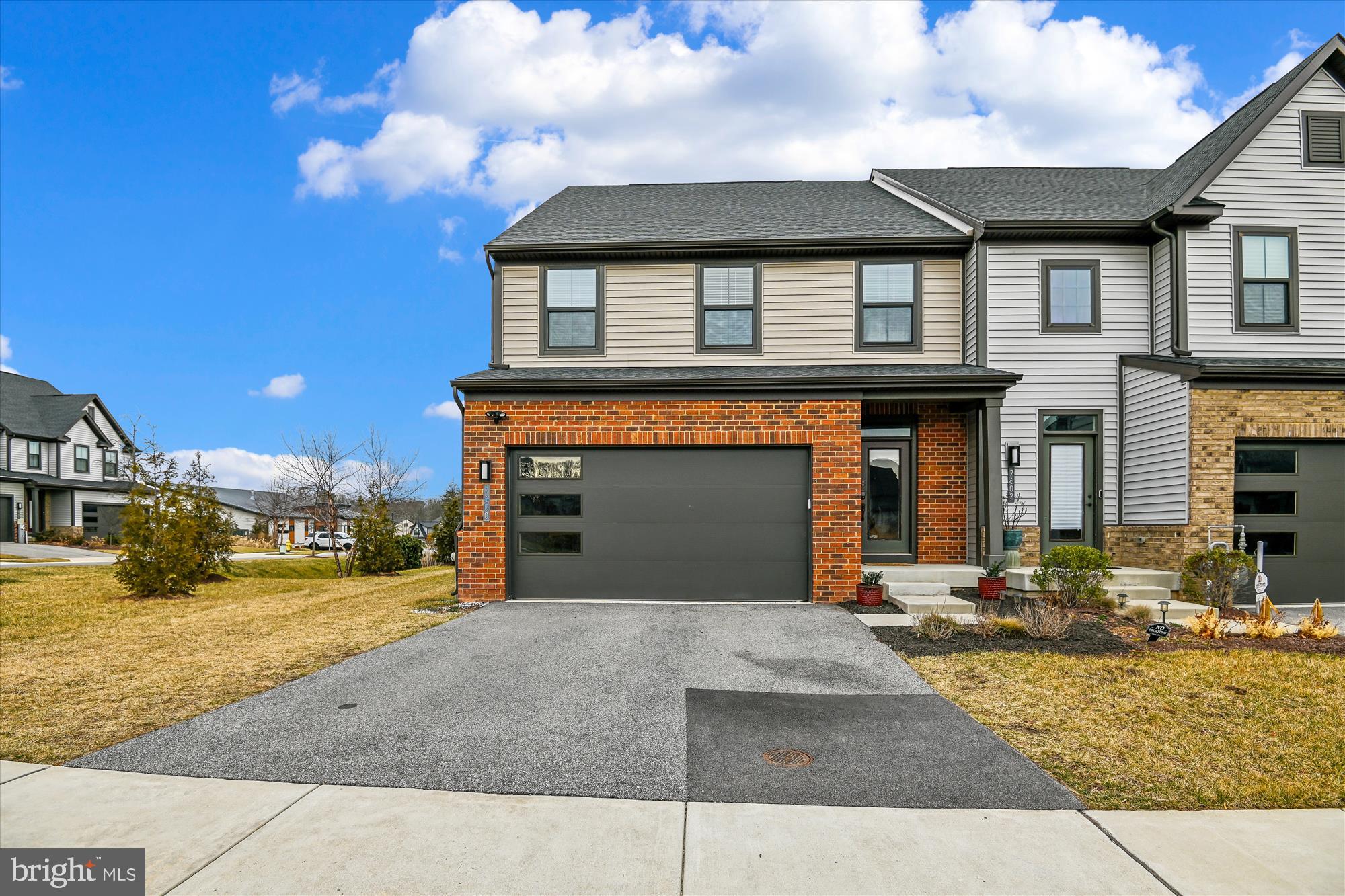 TANYARD SHORES - Residential