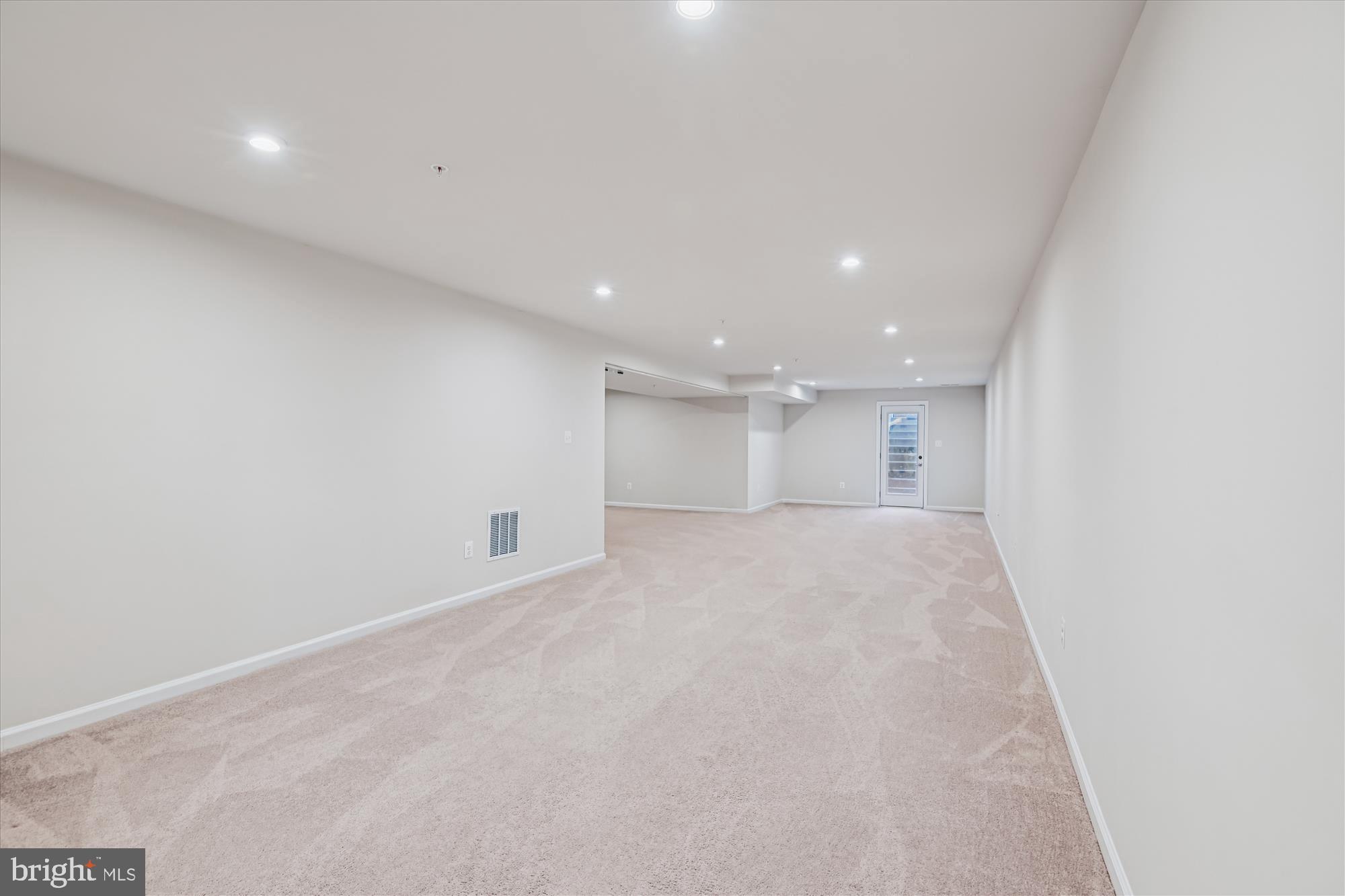 TANYARD SHORES - Residential