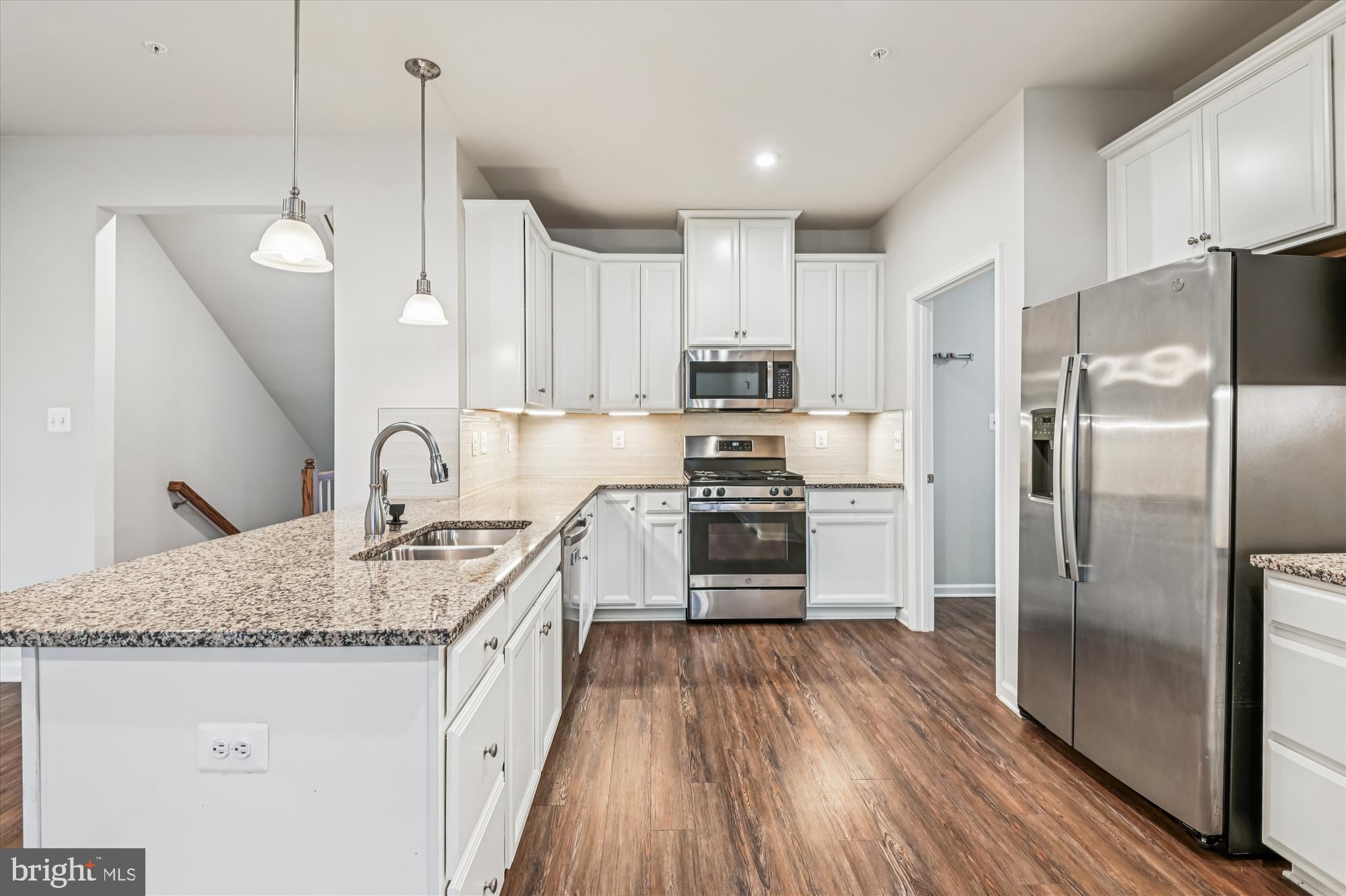 TANYARD SHORES - Residential