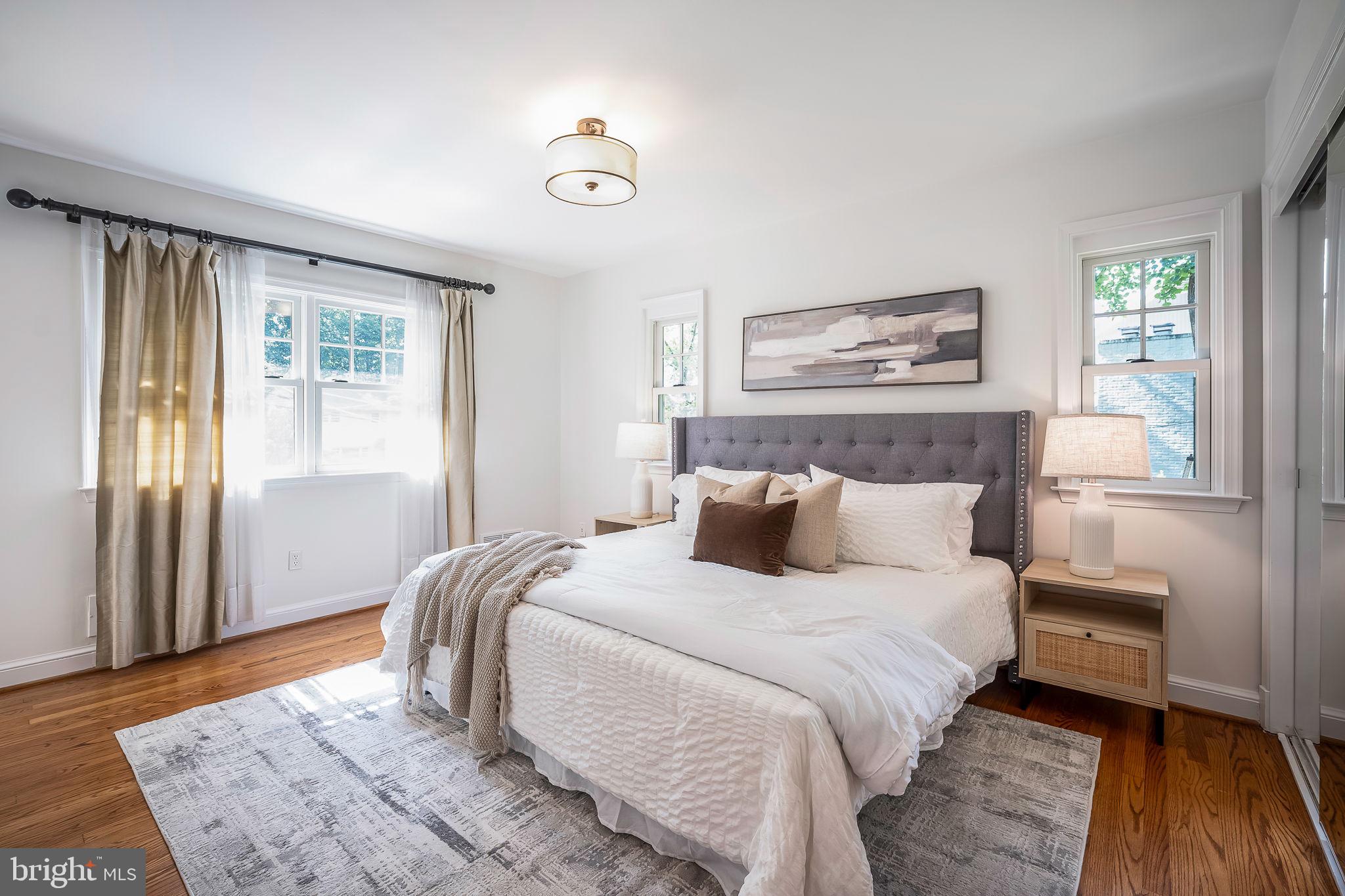 3609 WHISPERING LANE