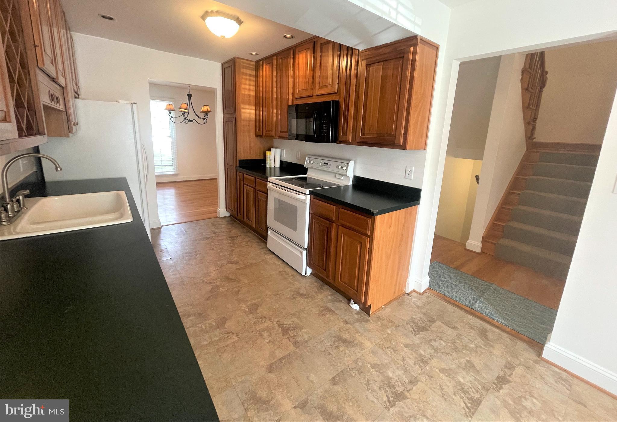 ECHO DALE - Residential Lease