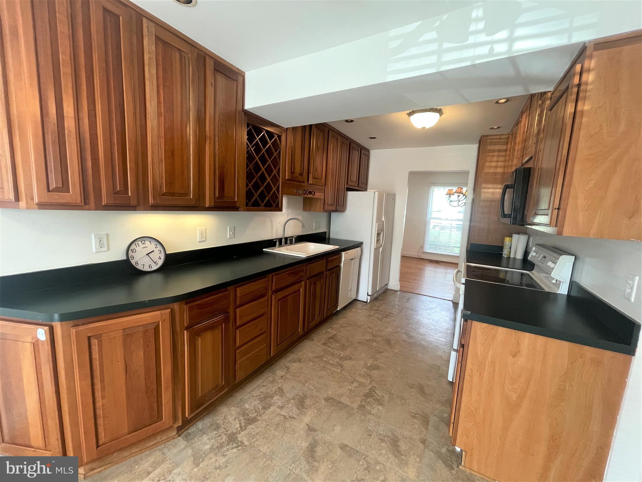 ECHO DALE - Residential Lease