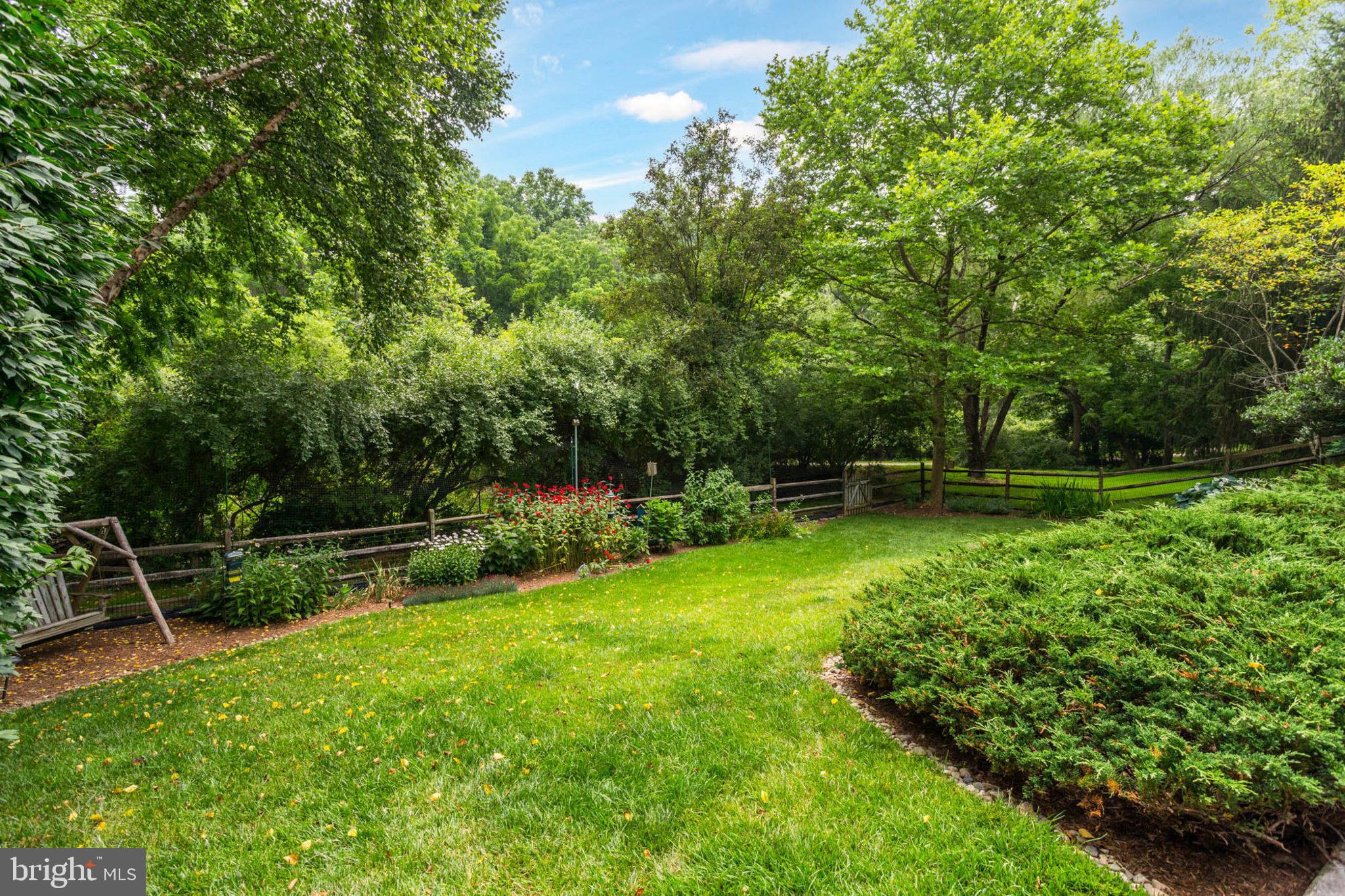 VILLAGE OF RIVER HILL - Residential