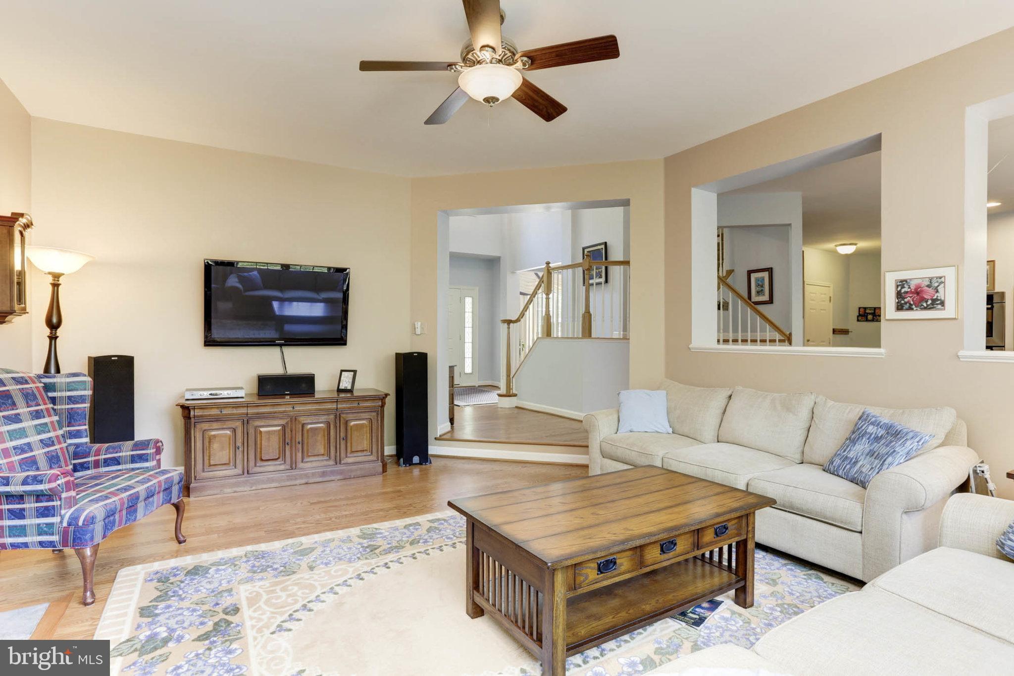 VILLAGE OF RIVER HILL - Residential