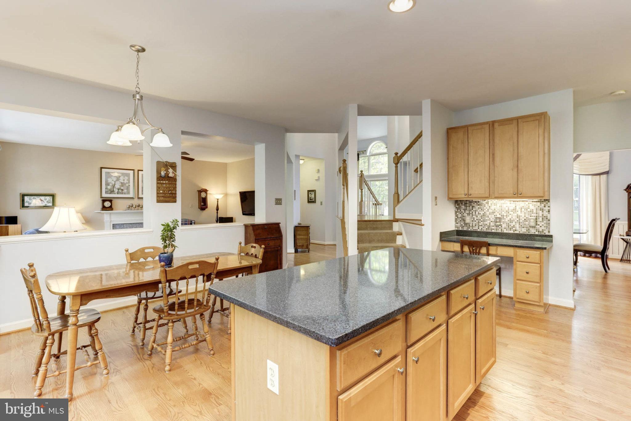 VILLAGE OF RIVER HILL - Residential