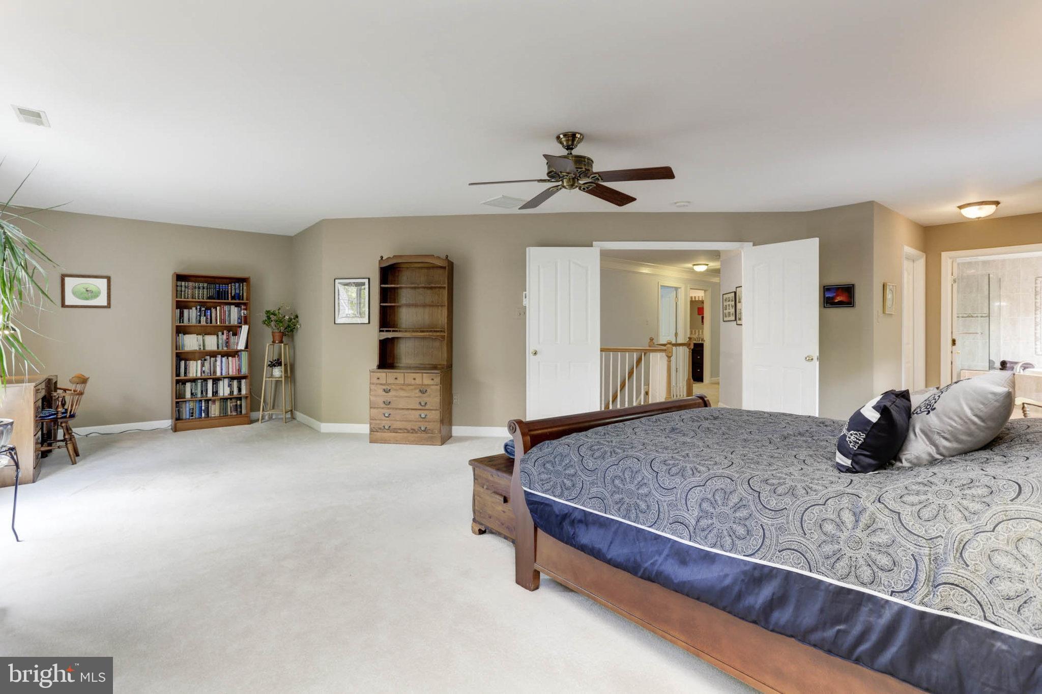 VILLAGE OF RIVER HILL - Residential