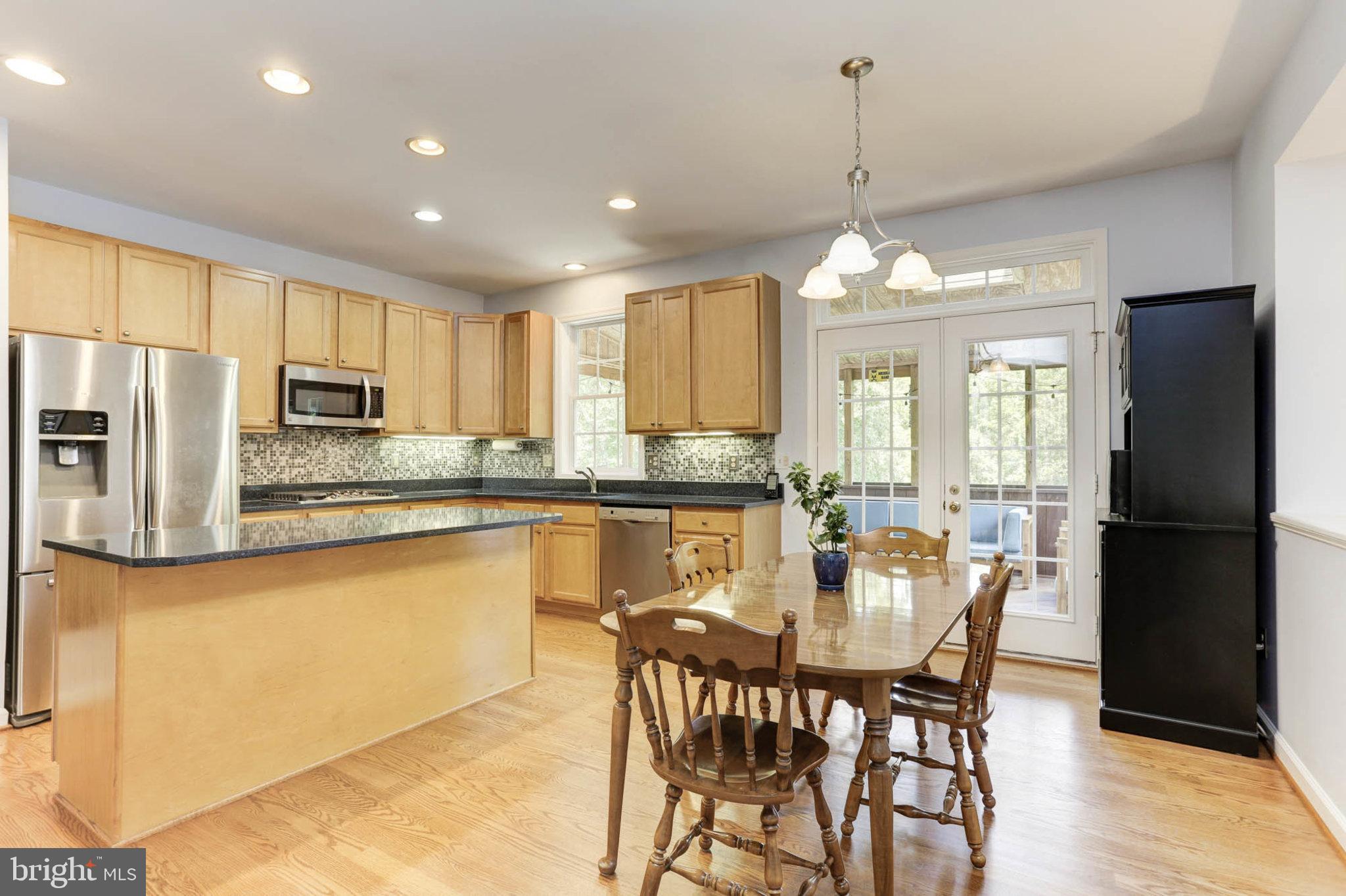 VILLAGE OF RIVER HILL - Residential