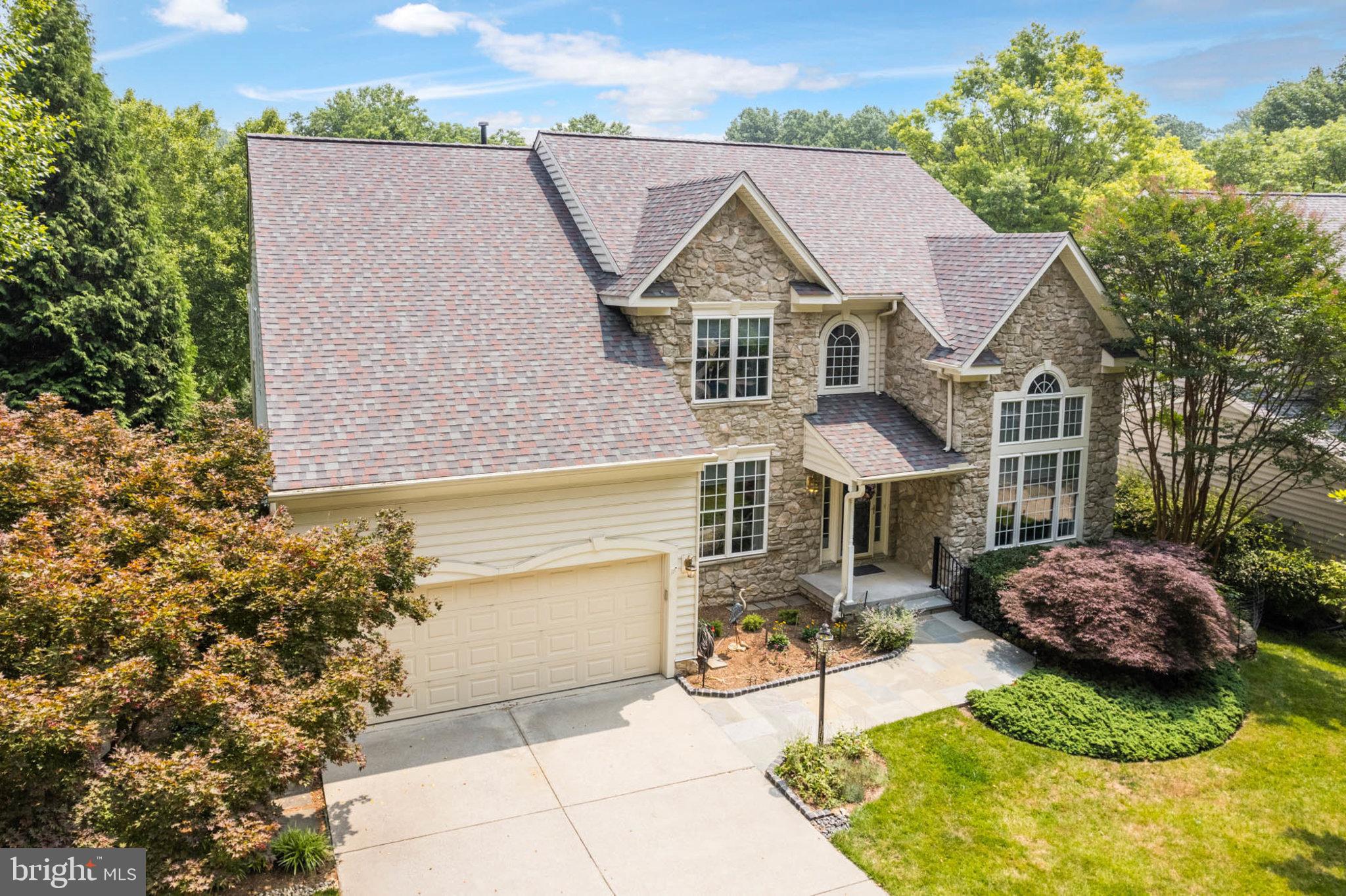 VILLAGE OF RIVER HILL - Residential