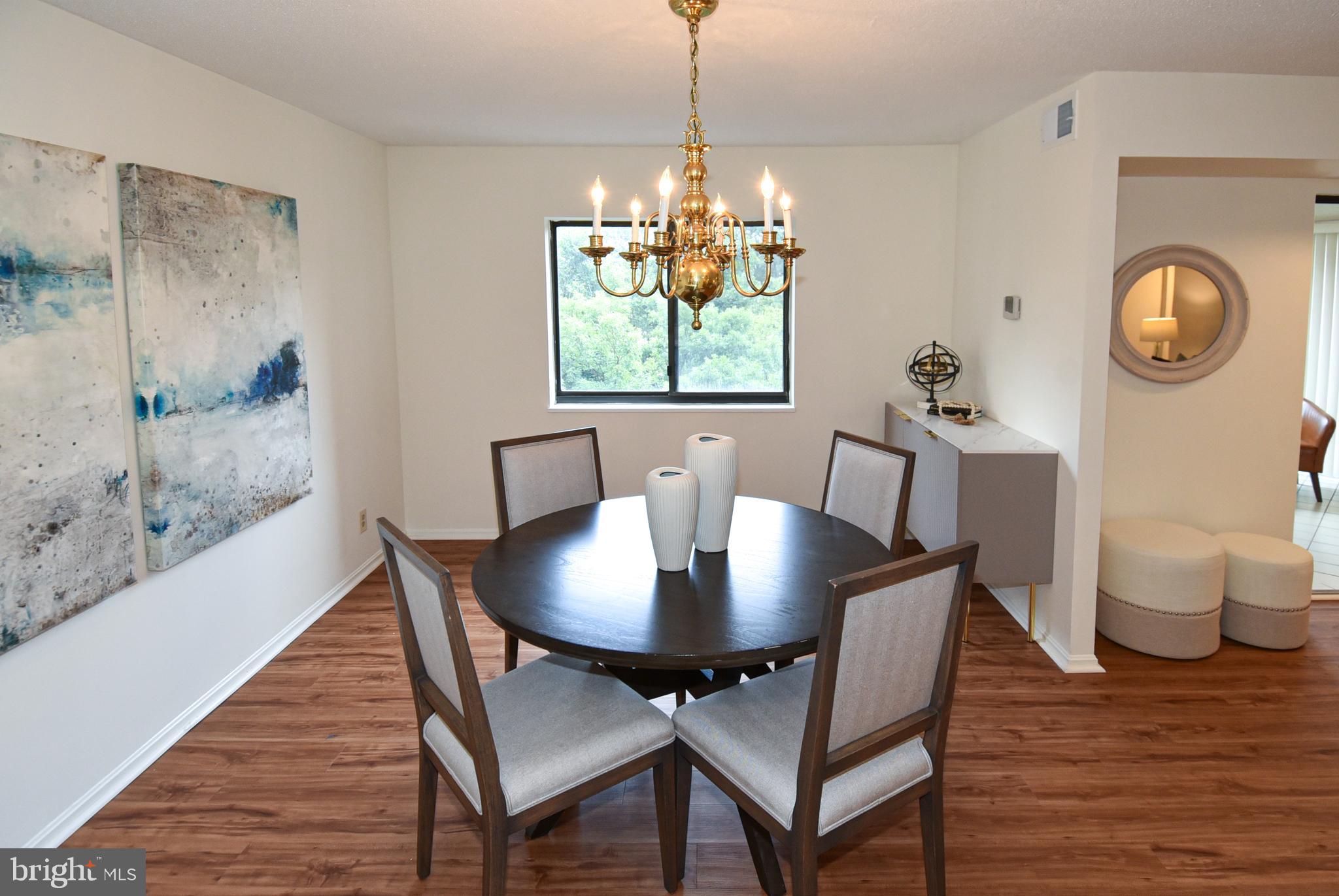 MONTEBELLO - Residential