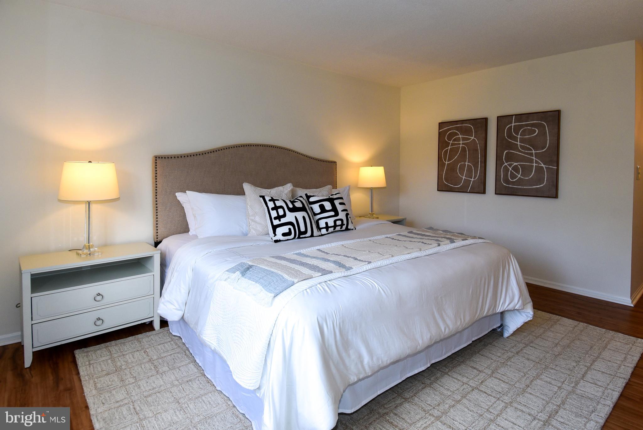 MONTEBELLO - Residential