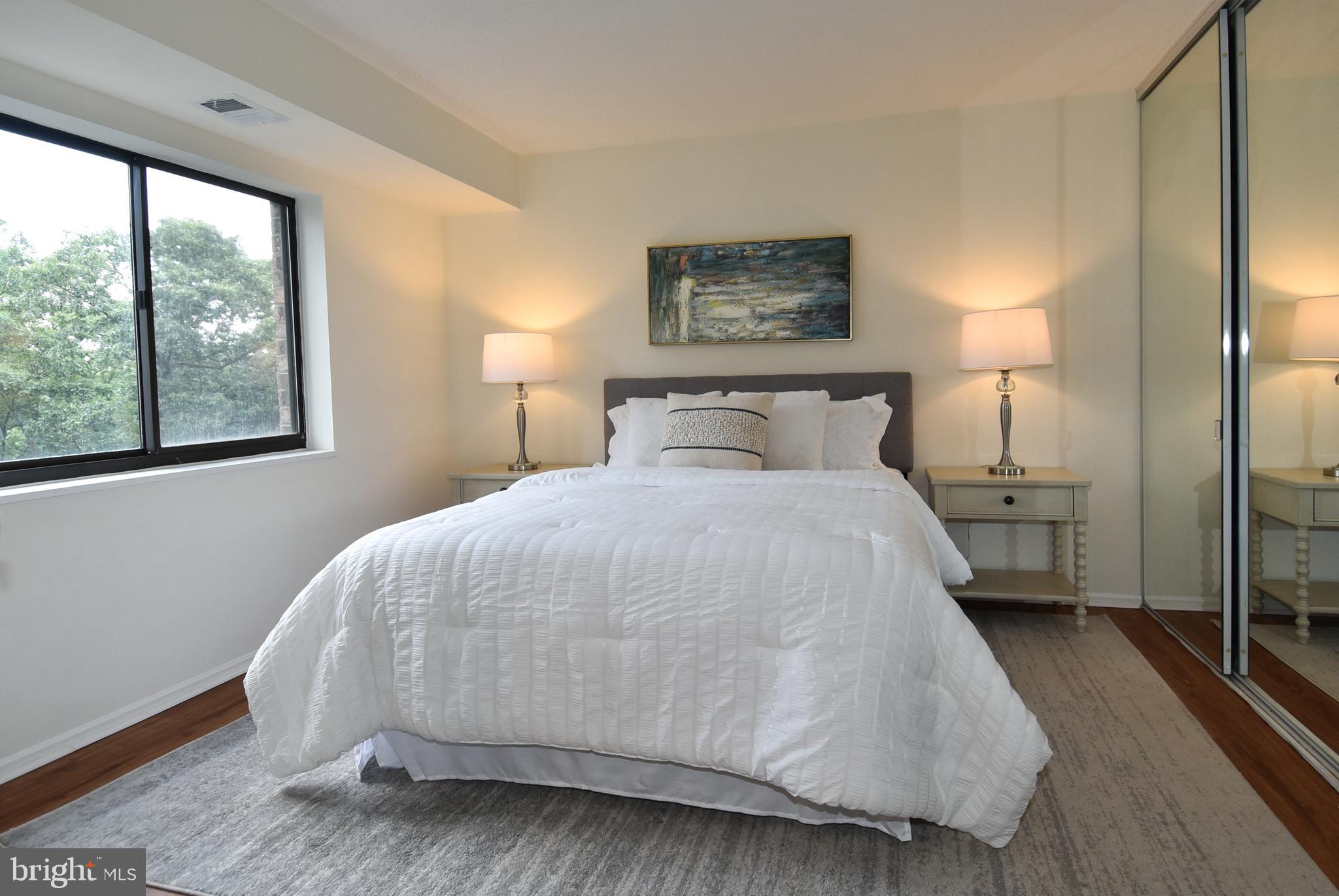 MONTEBELLO - Residential