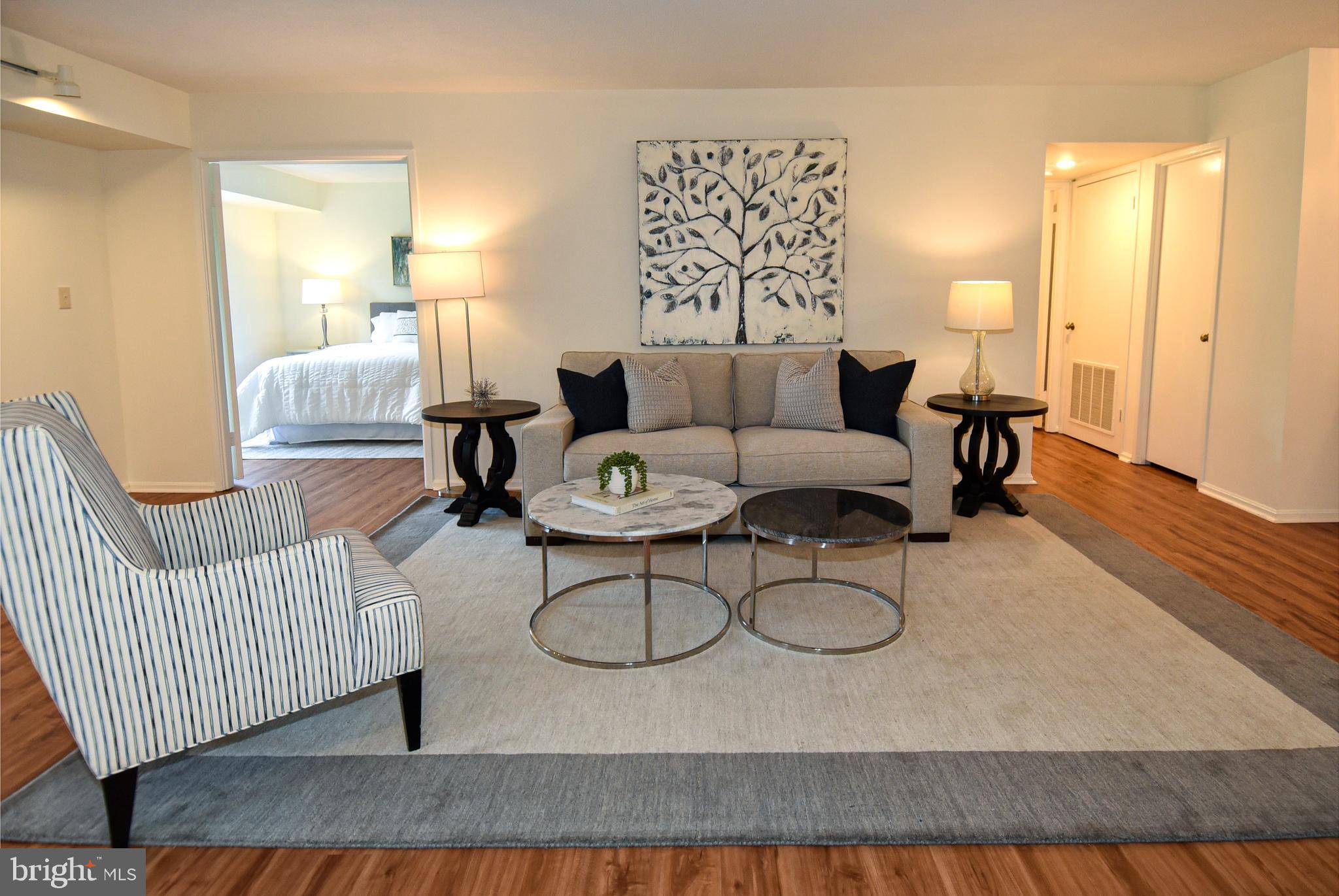 MONTEBELLO - Residential