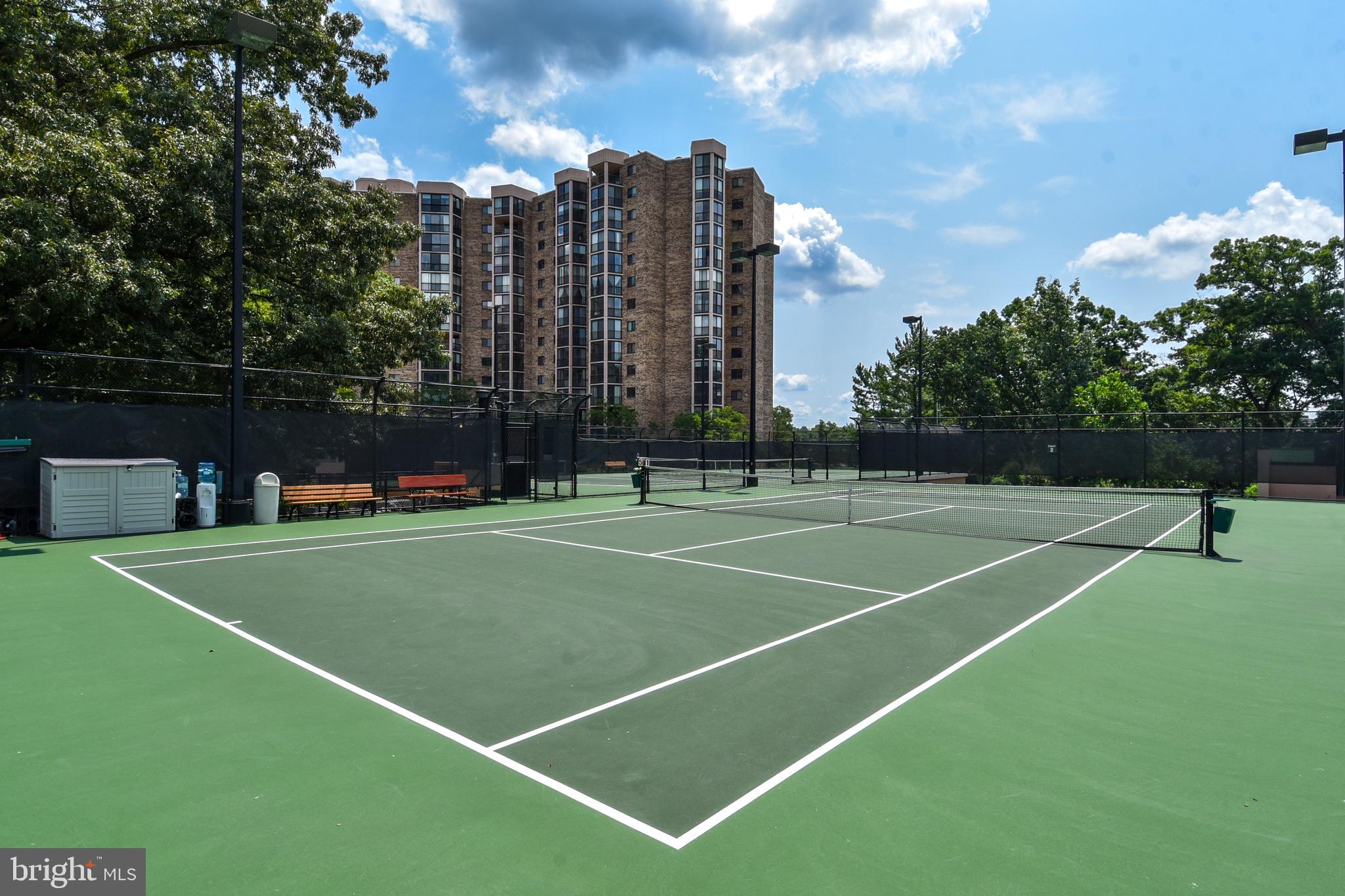 MONTEBELLO - Residential