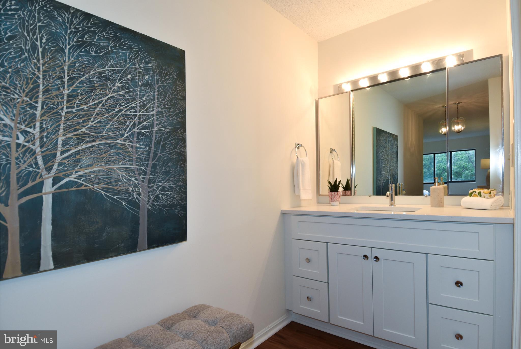 MONTEBELLO - Residential