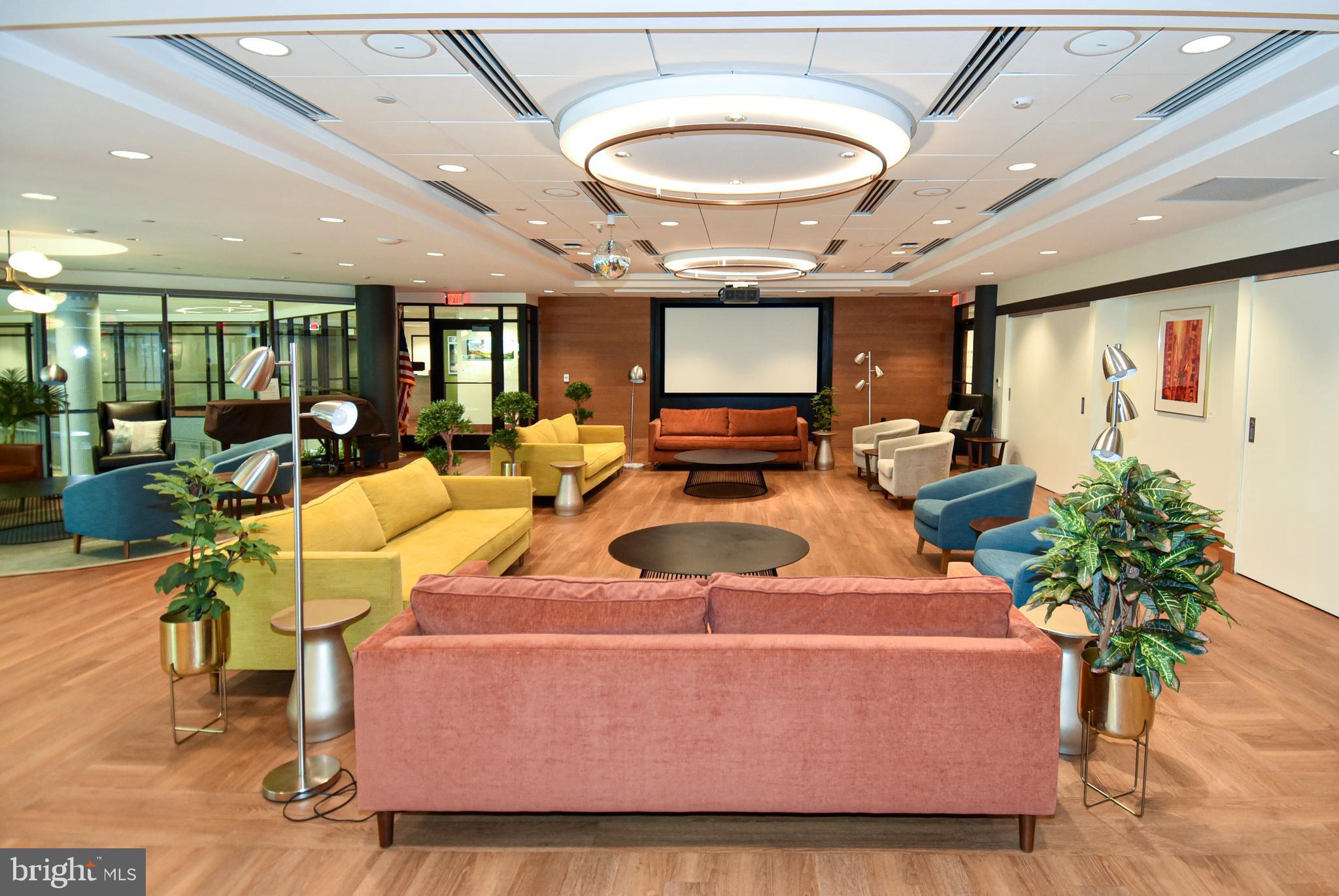 MONTEBELLO - Residential