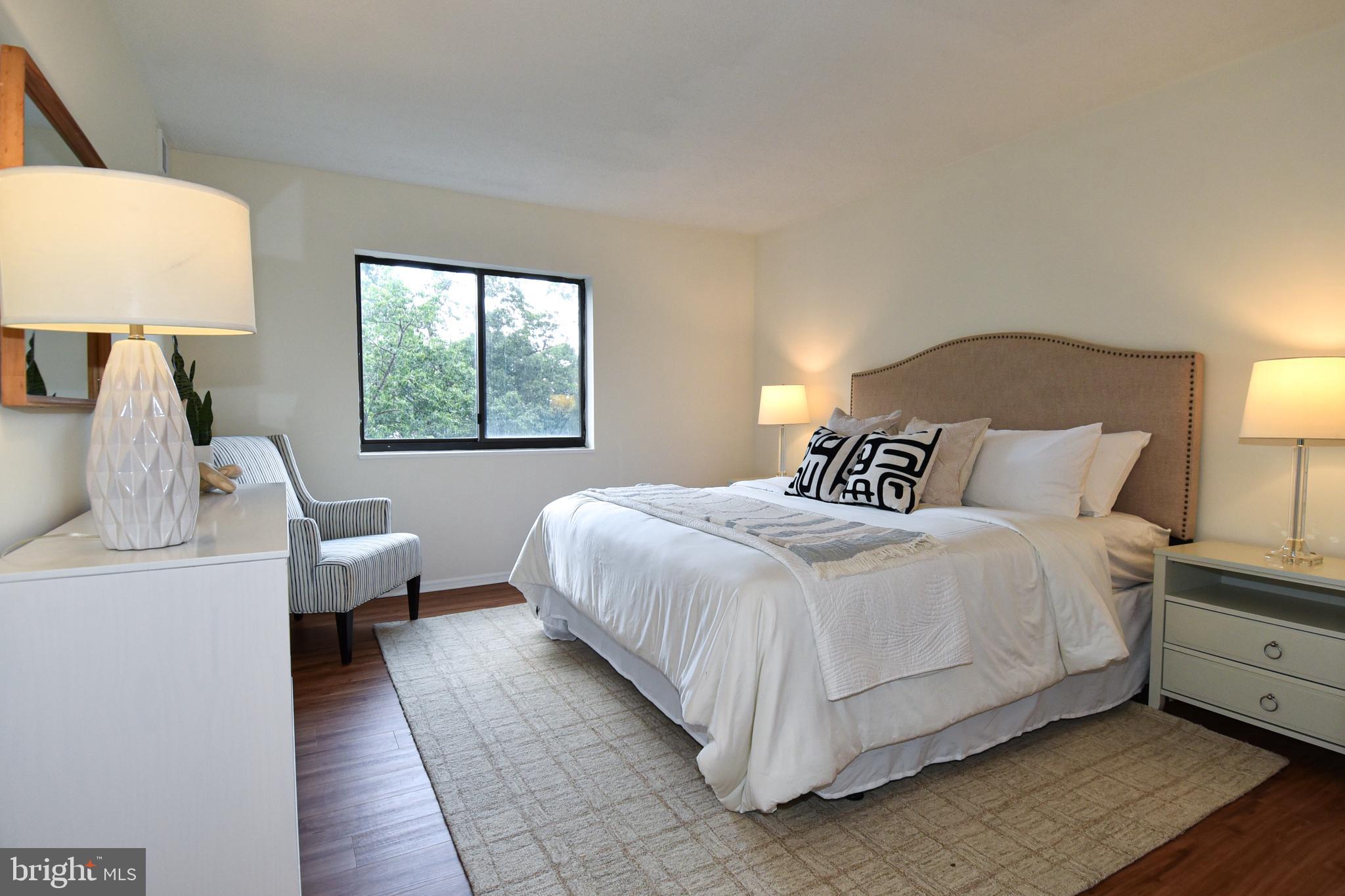 MONTEBELLO - Residential