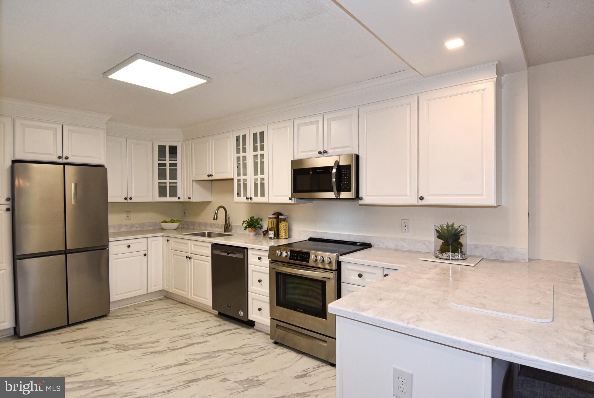 MONTEBELLO - Residential