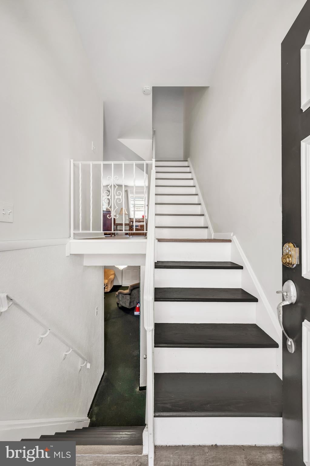 3116 HOLLY ROAD