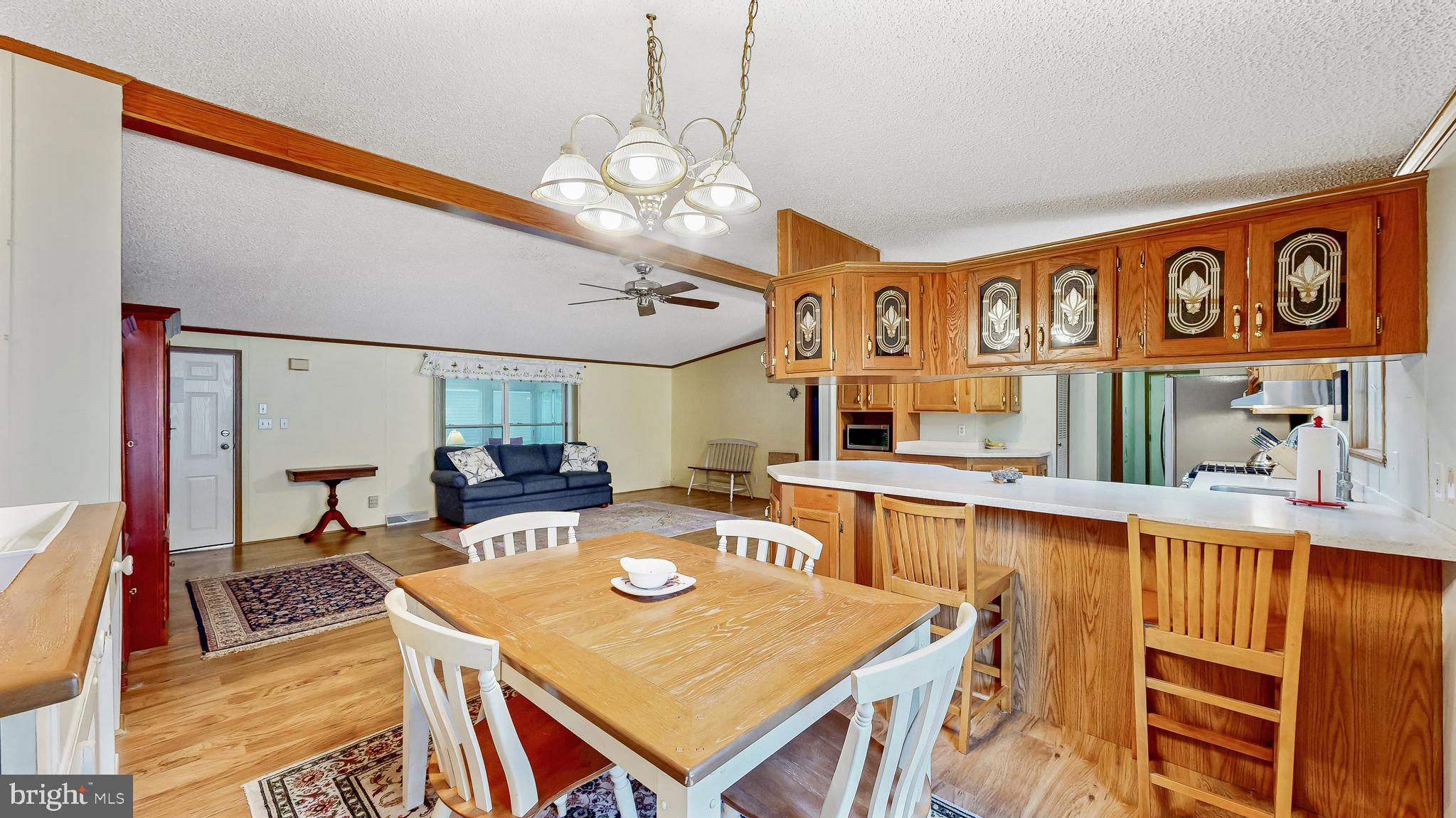 POTNETS LAKESIDE - Residential