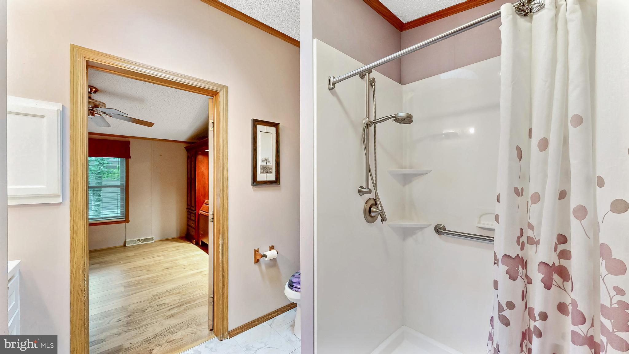 POTNETS LAKESIDE - Residential